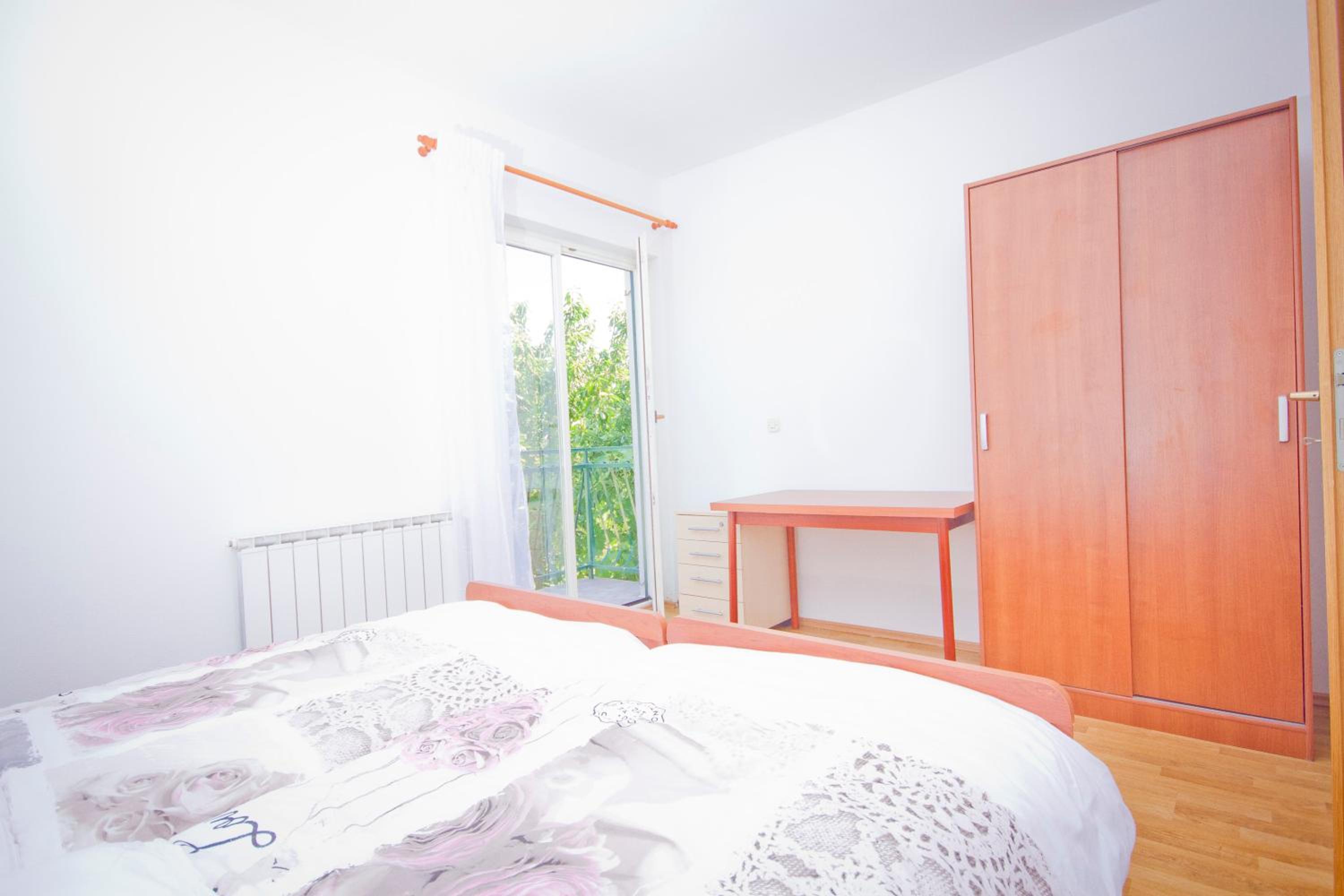 Three Bedroom holiday home  photo 2