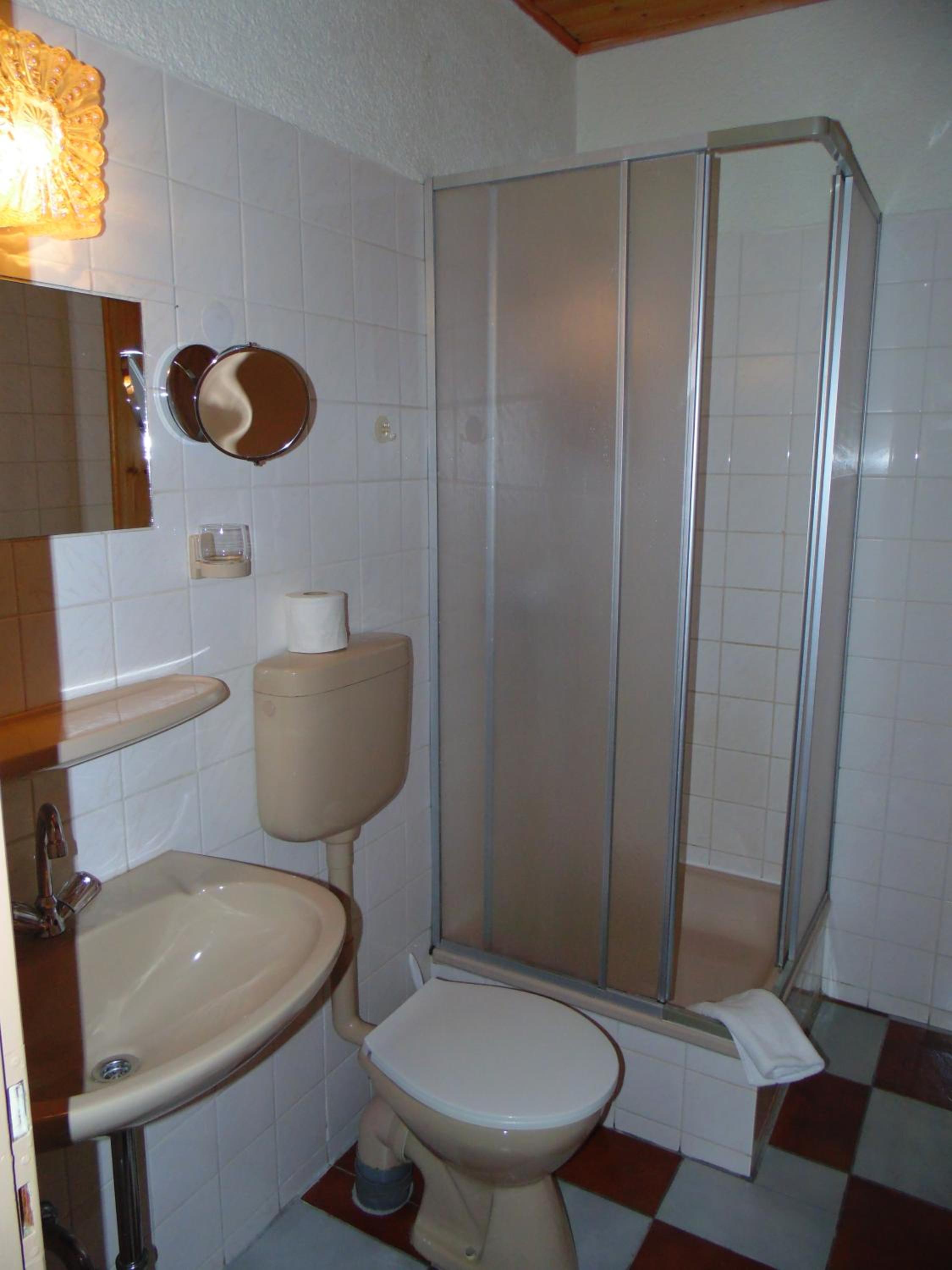 Single Room photo 2