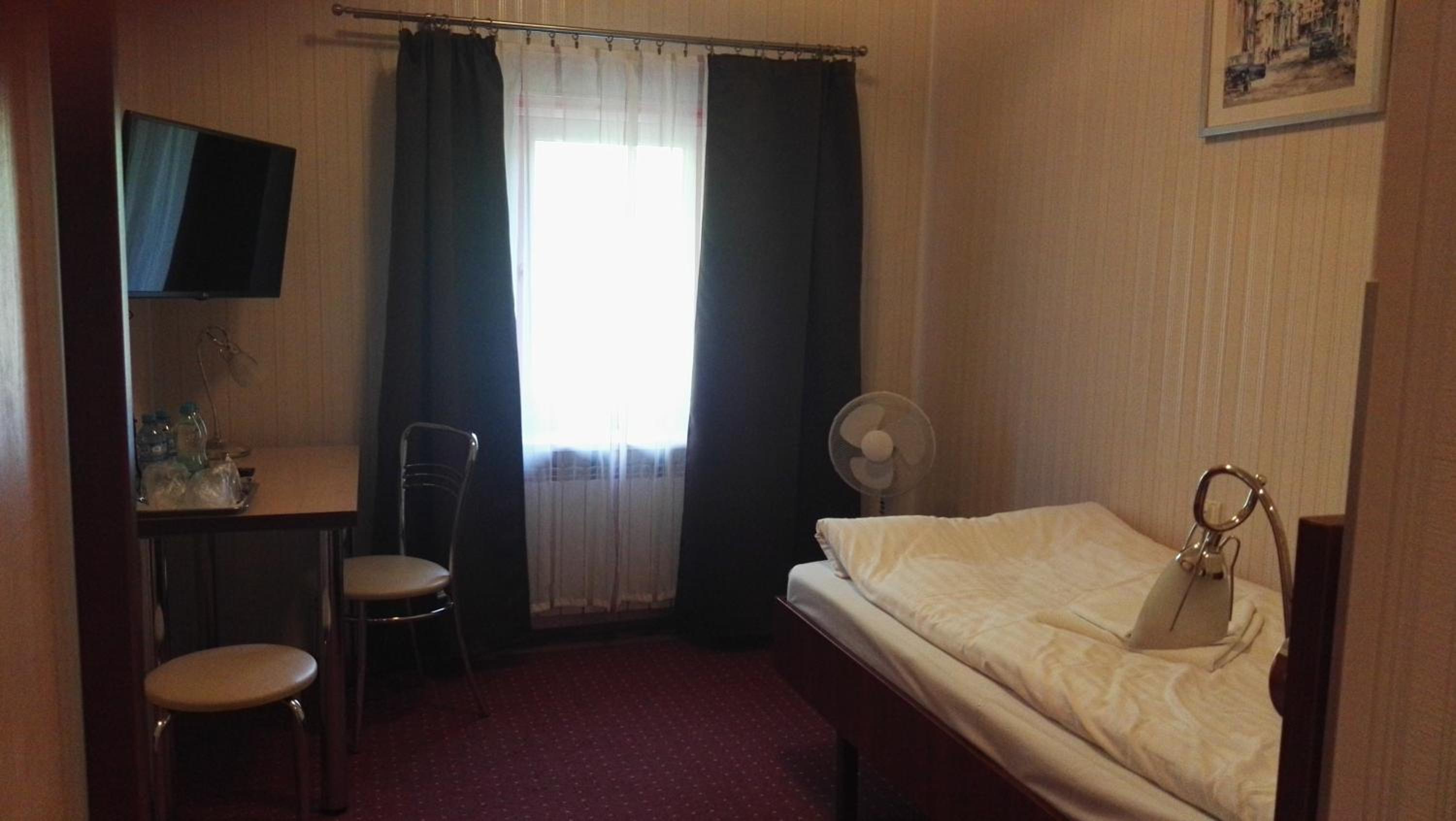 Single Room photo 3