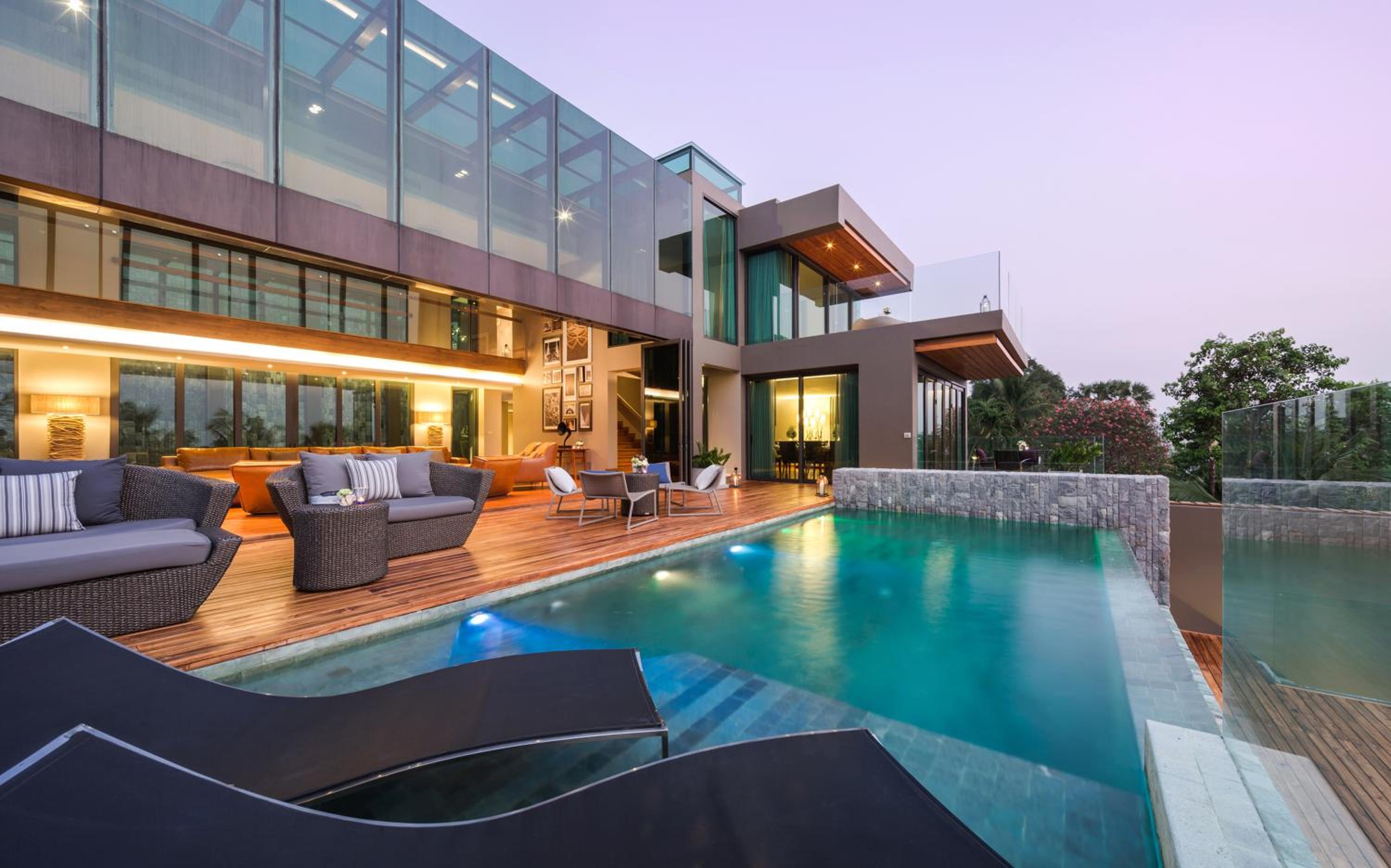 Top Star Private Pool Residence