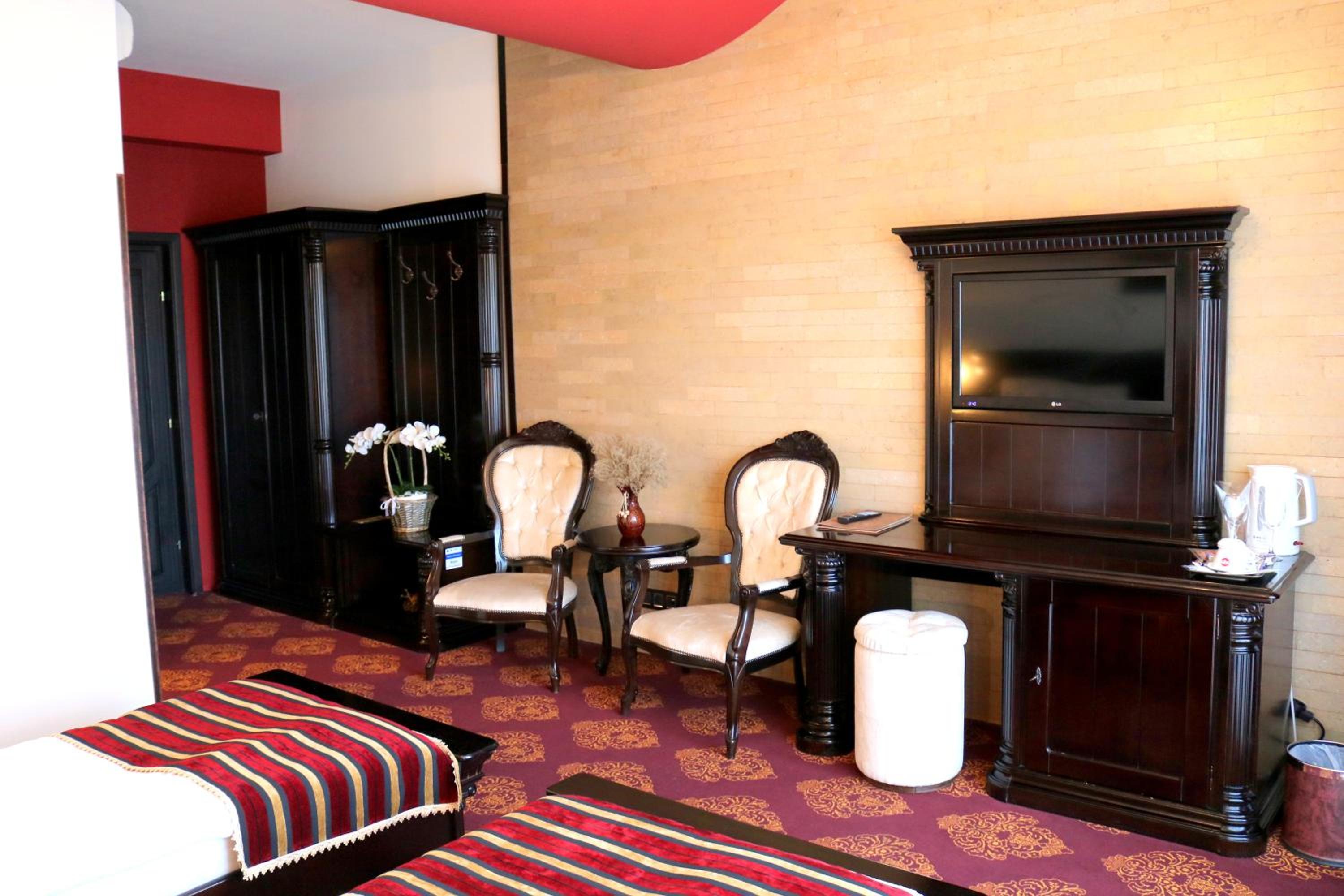 Deluxe Twin Room photo 2