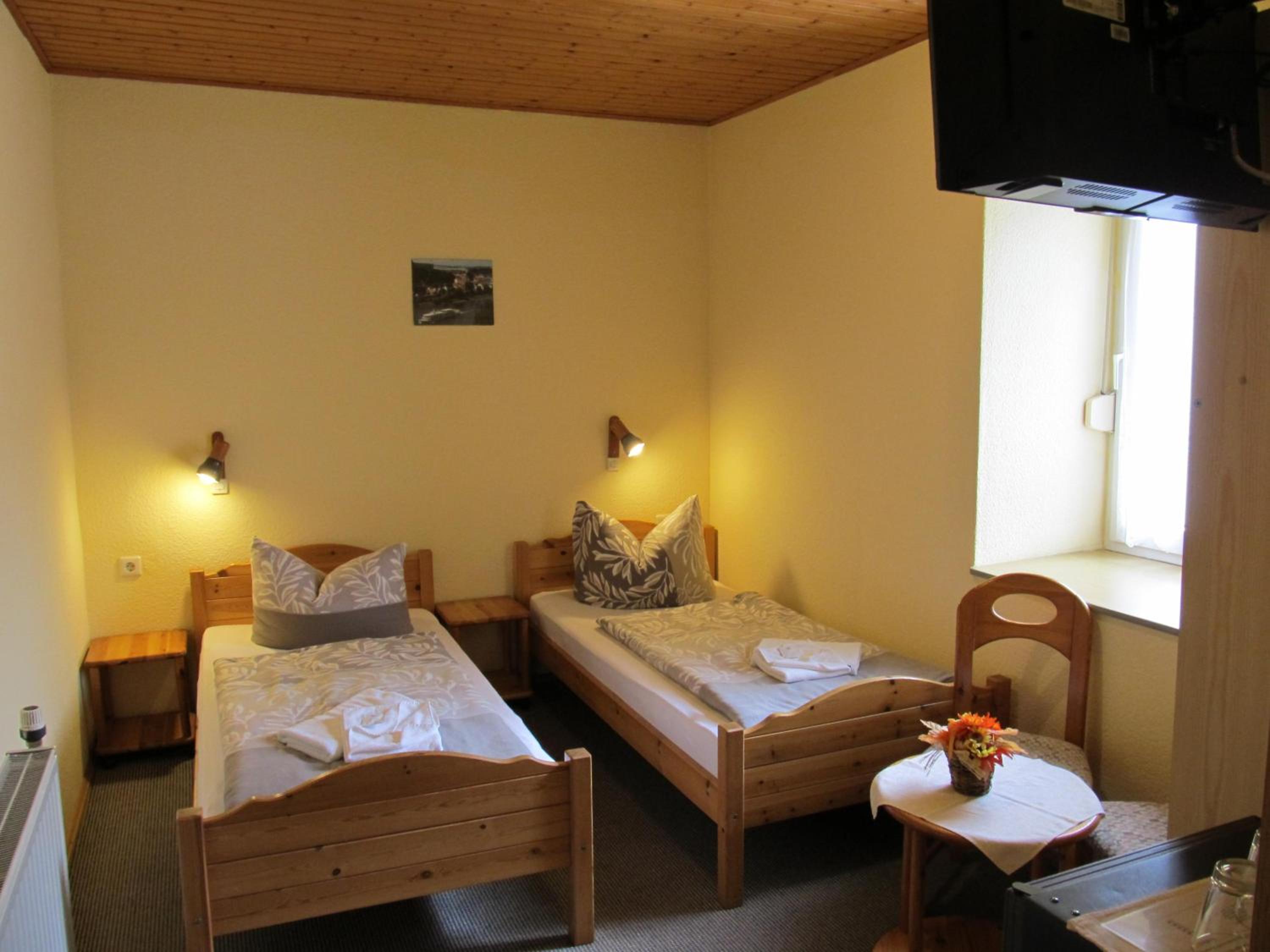 Budget Double Room photo 2