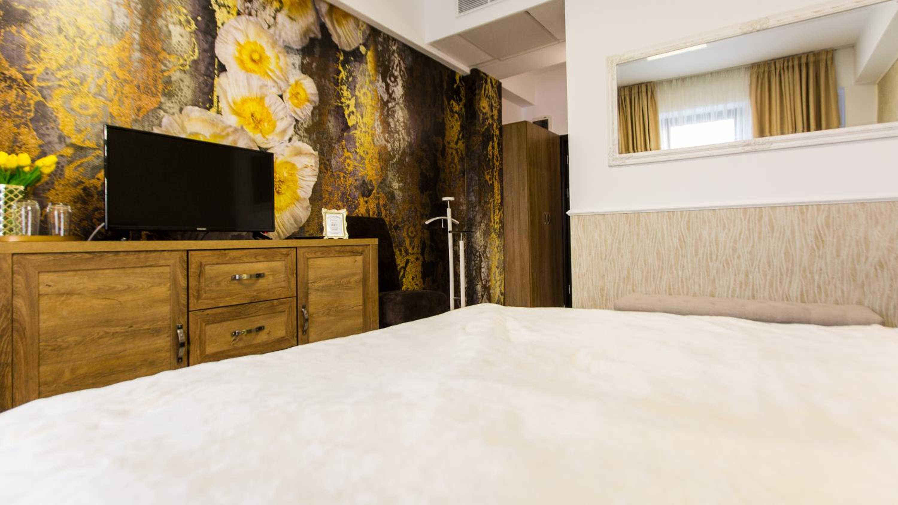 Deluxe Double Room - Photo 1