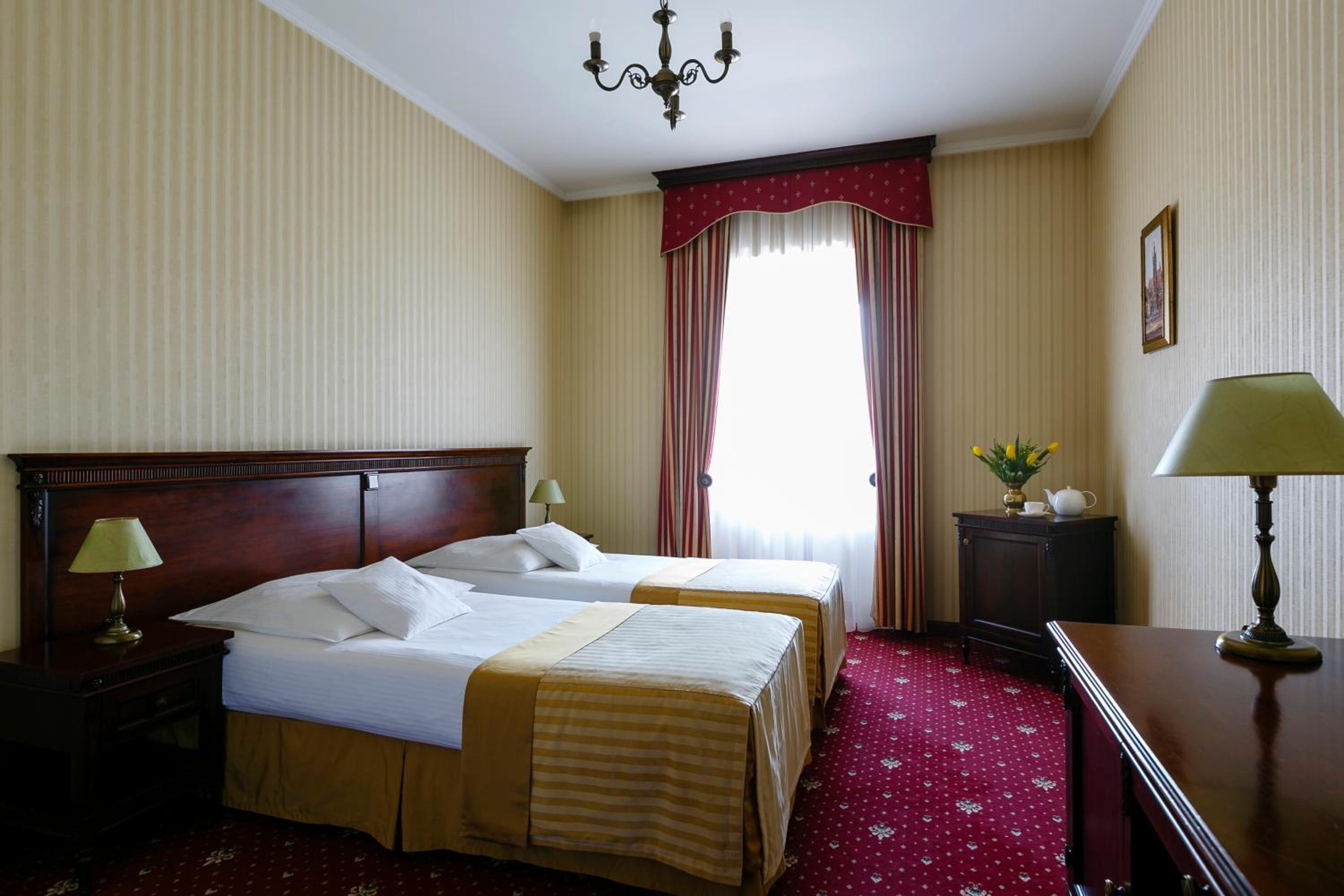 Twin Room - Photo 3
