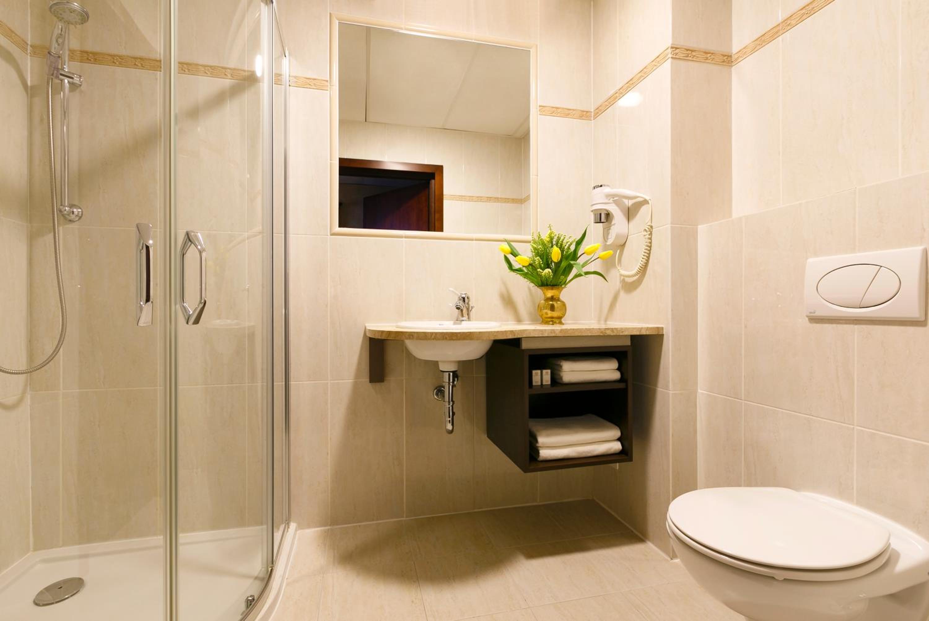 Twin Room - Photo 4