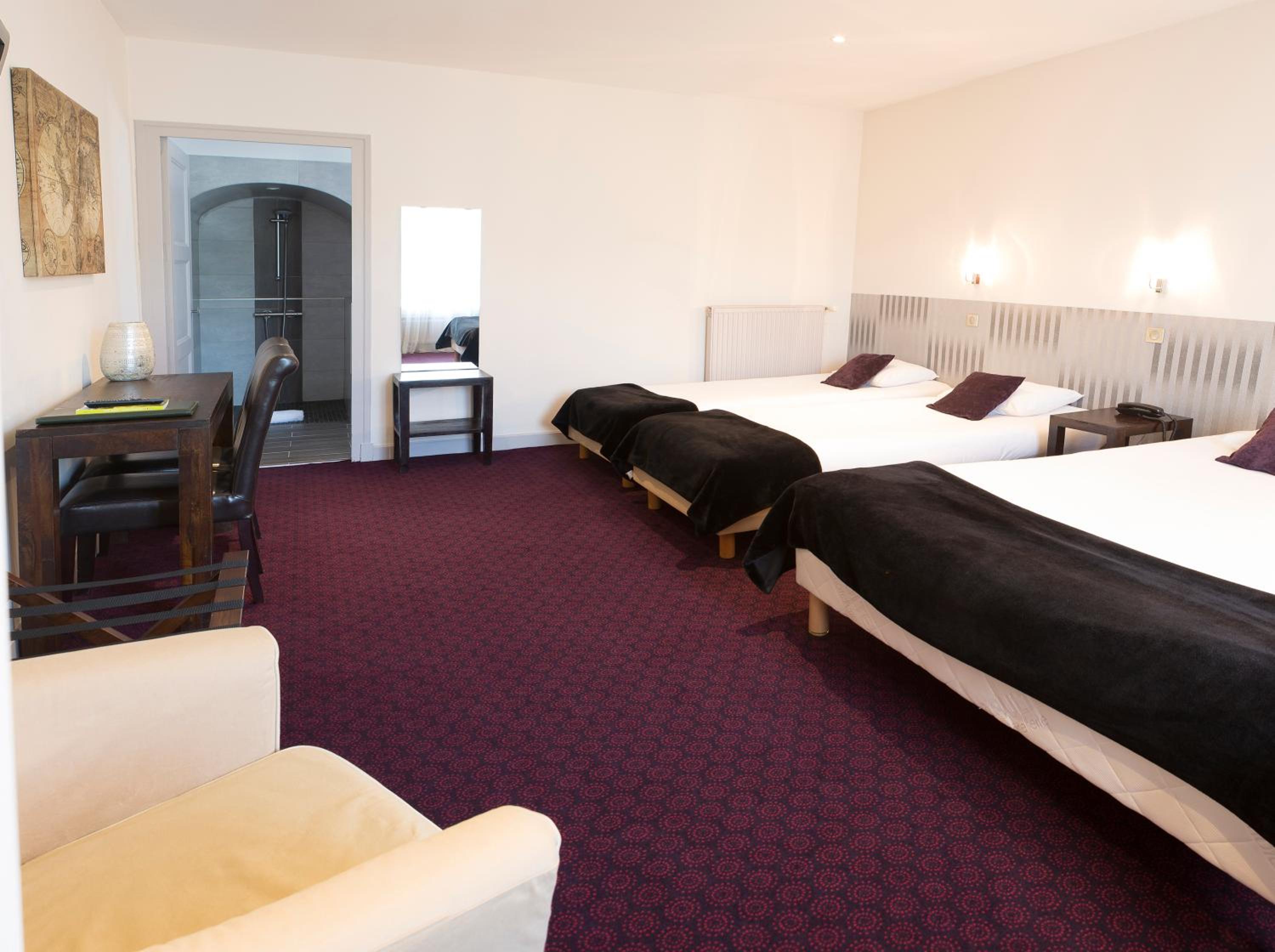 Quadruple Room - Photo 4