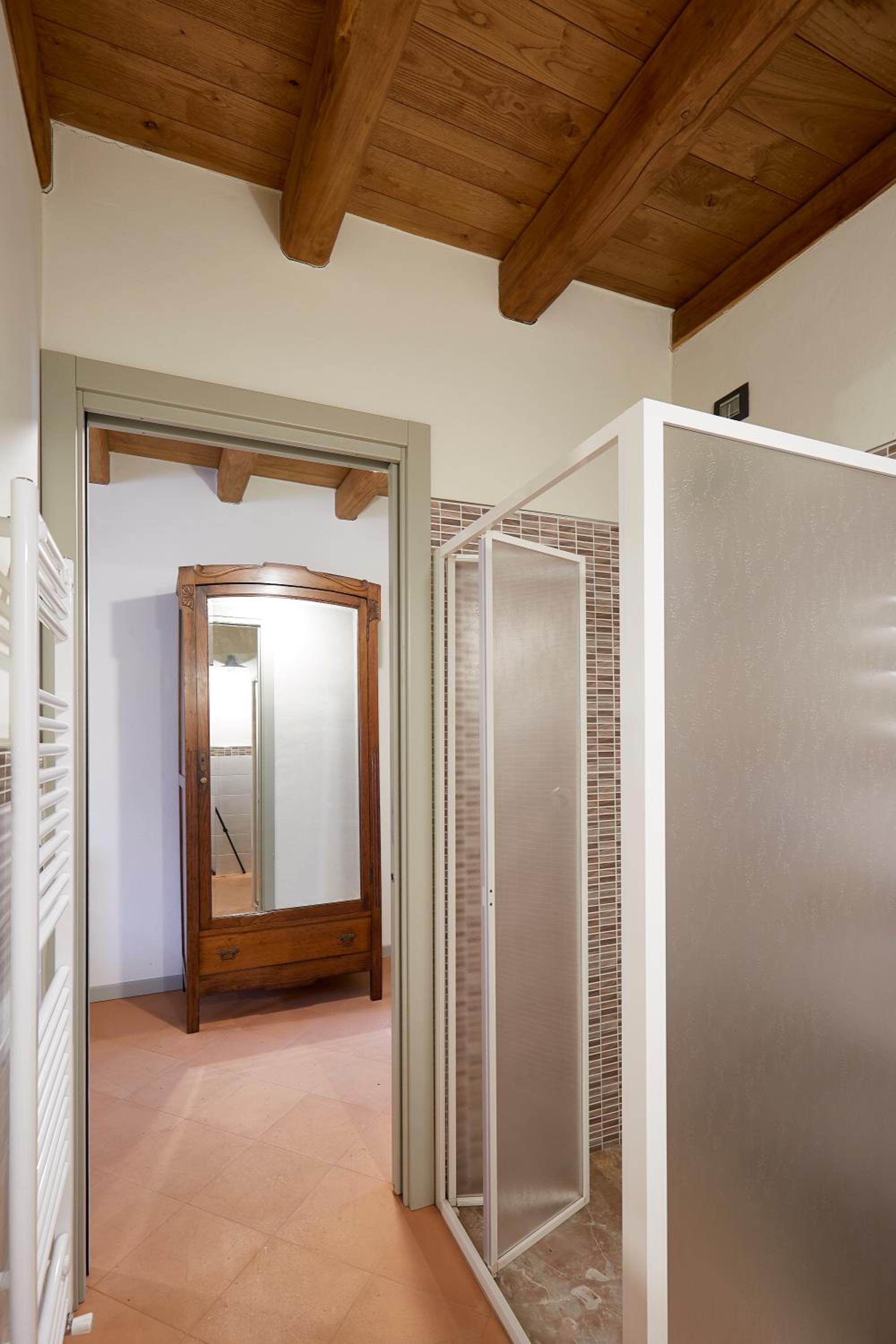Double Room - Photo 11