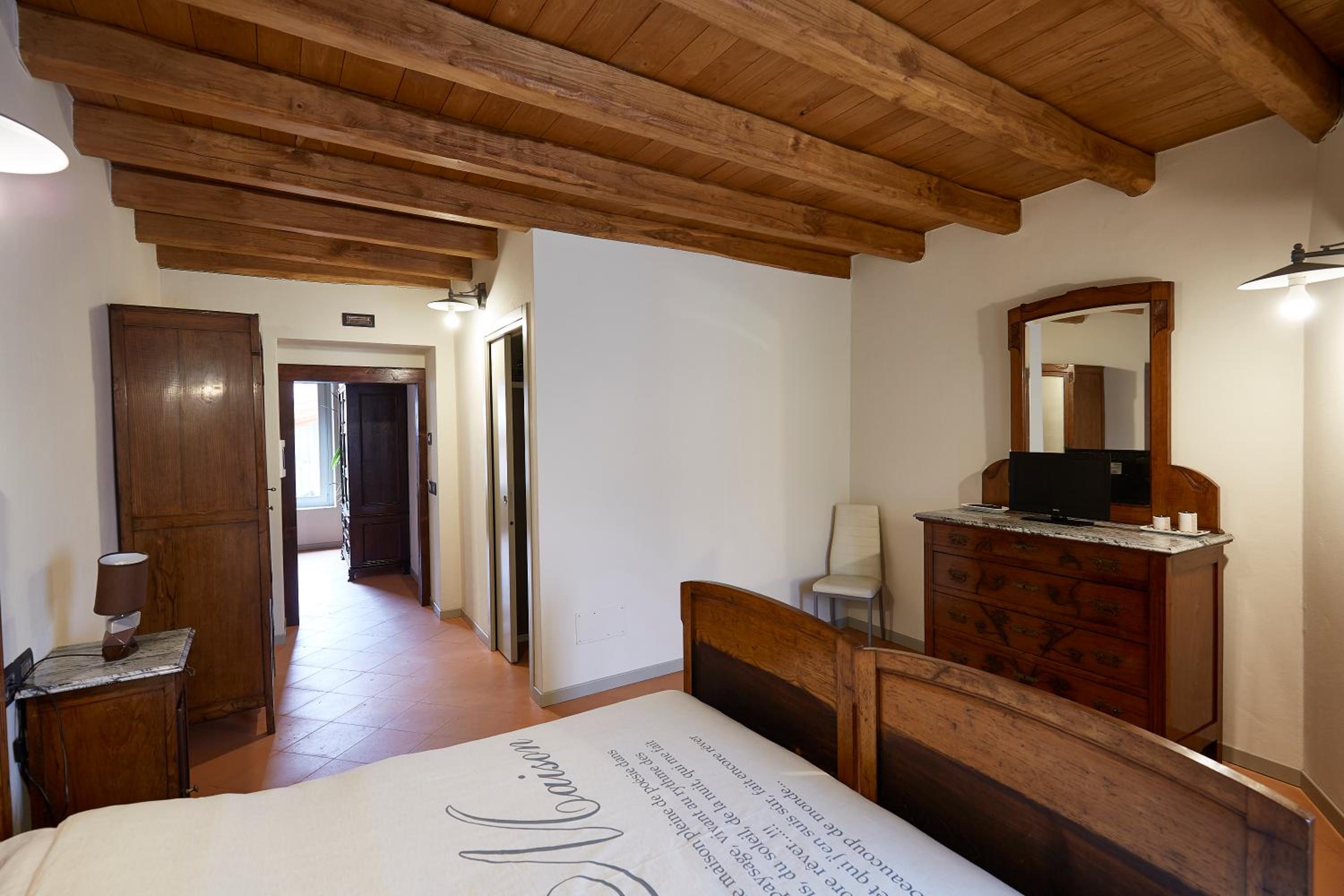 Double Room - Photo 3