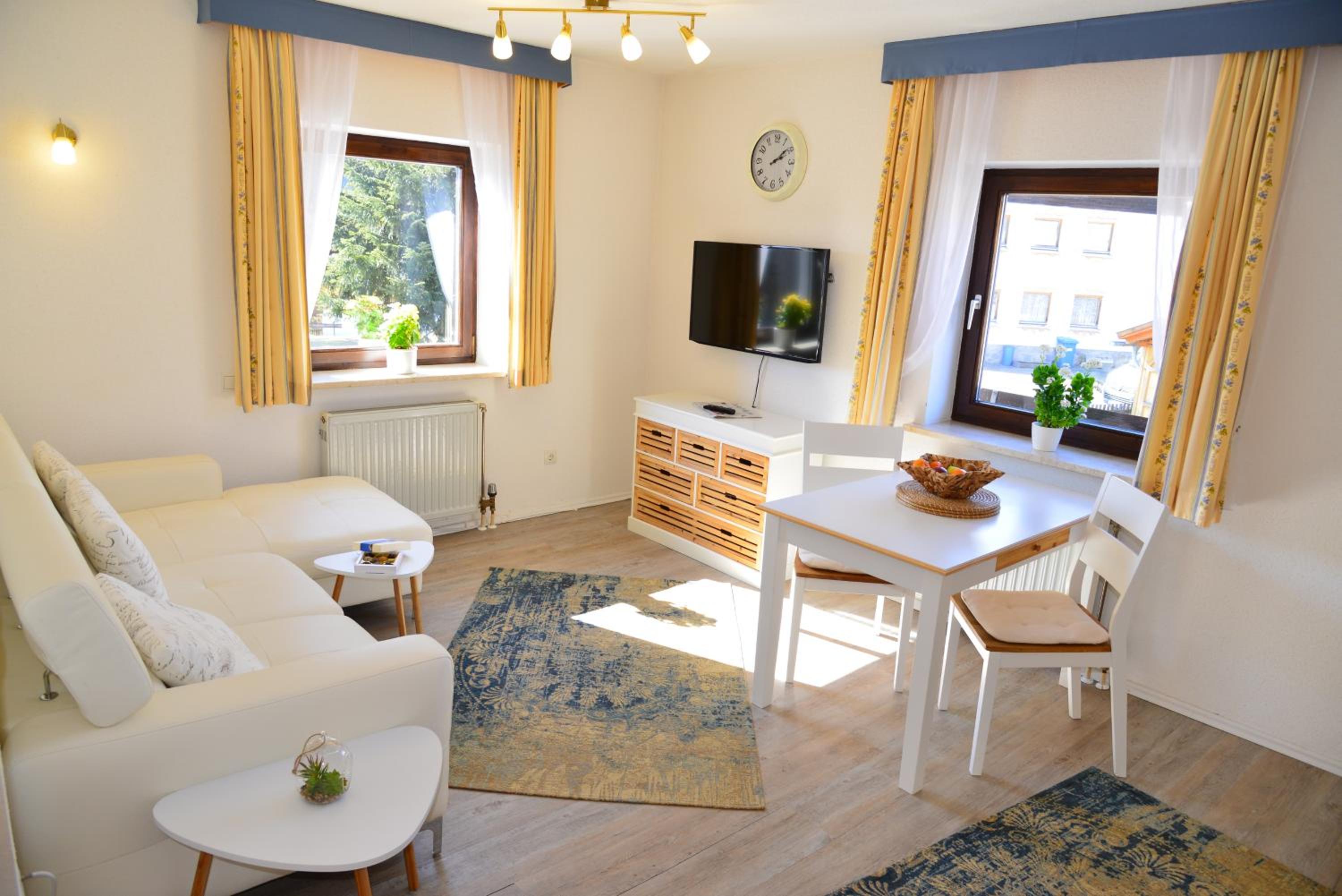 One-Bedroom Apartment (2 Adults) - Mariandl photo 2