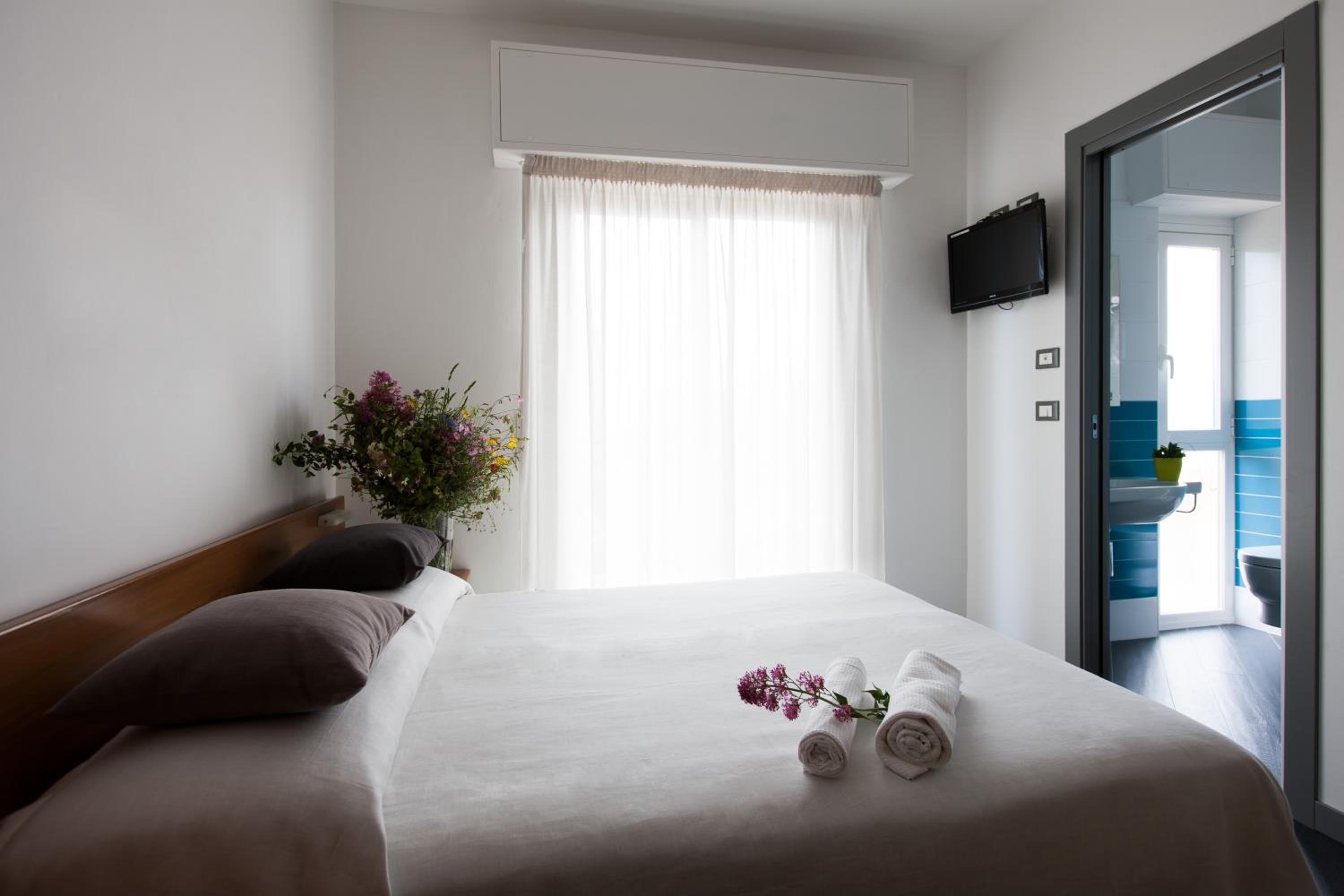 Quadruple Room with Balcony photo 2