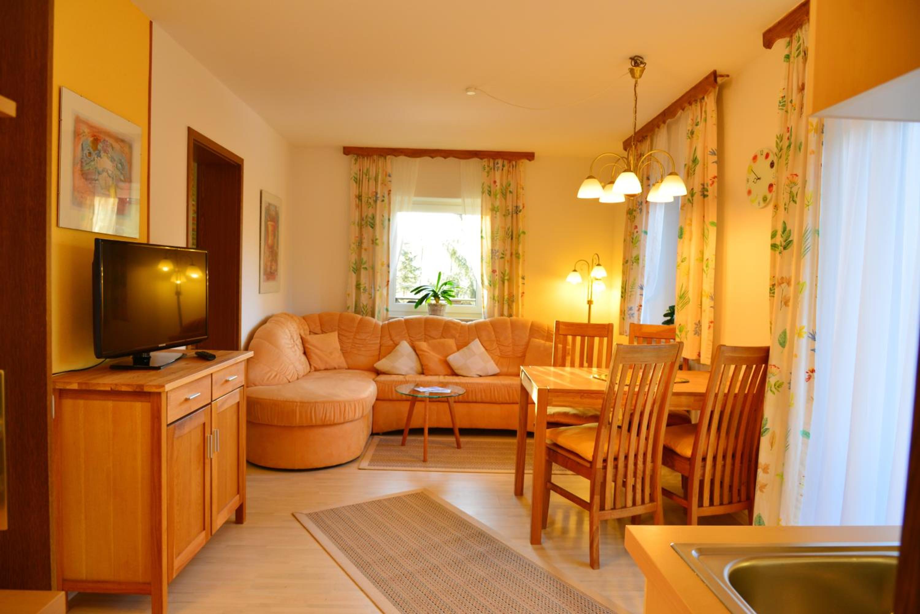 Two-Bedroom Apartment (2 Adults + 2 Children) - Panorama photo 1