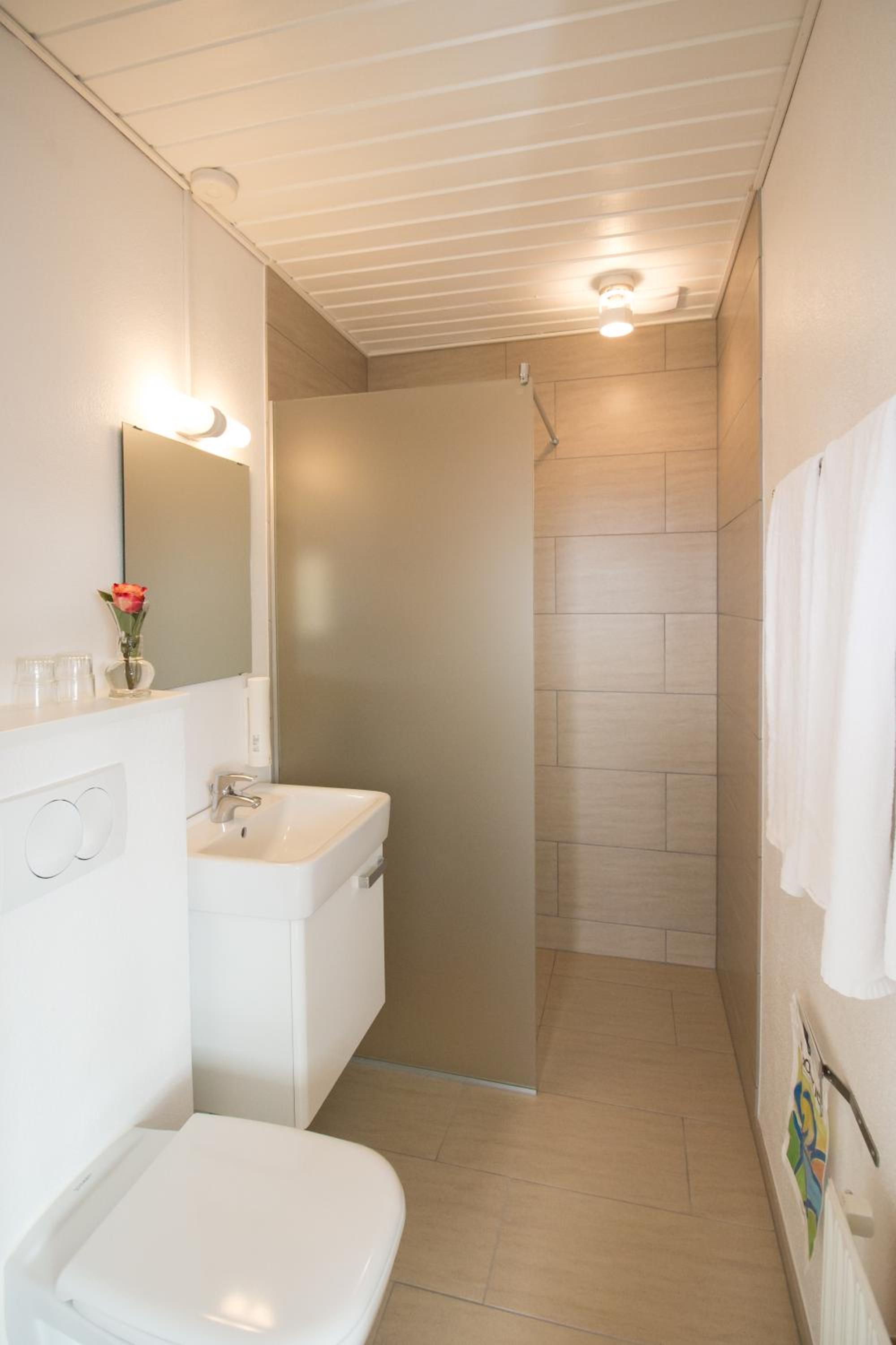 Budget Double Room - Photo 4