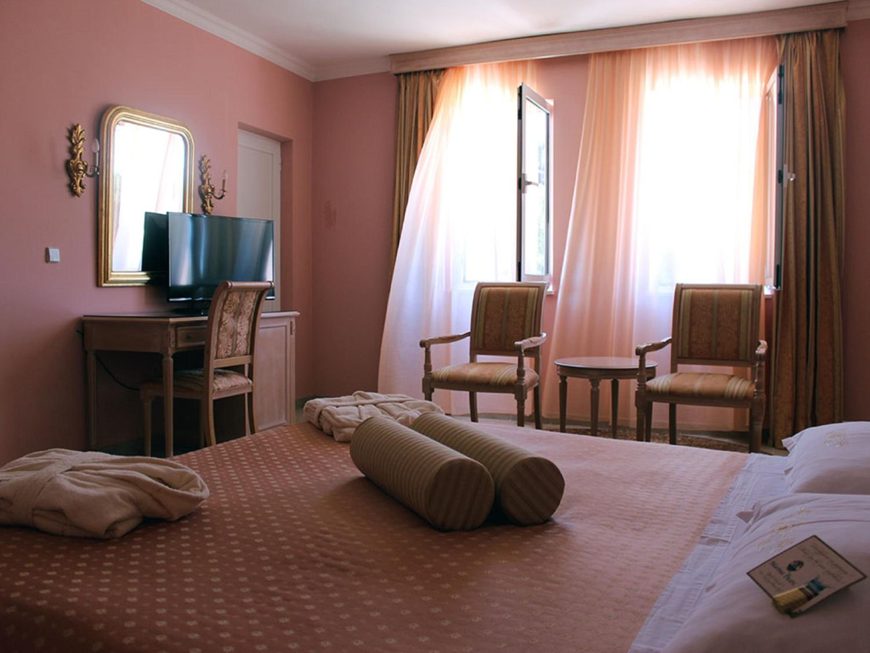 Comfort Suite with Balcony photo 1