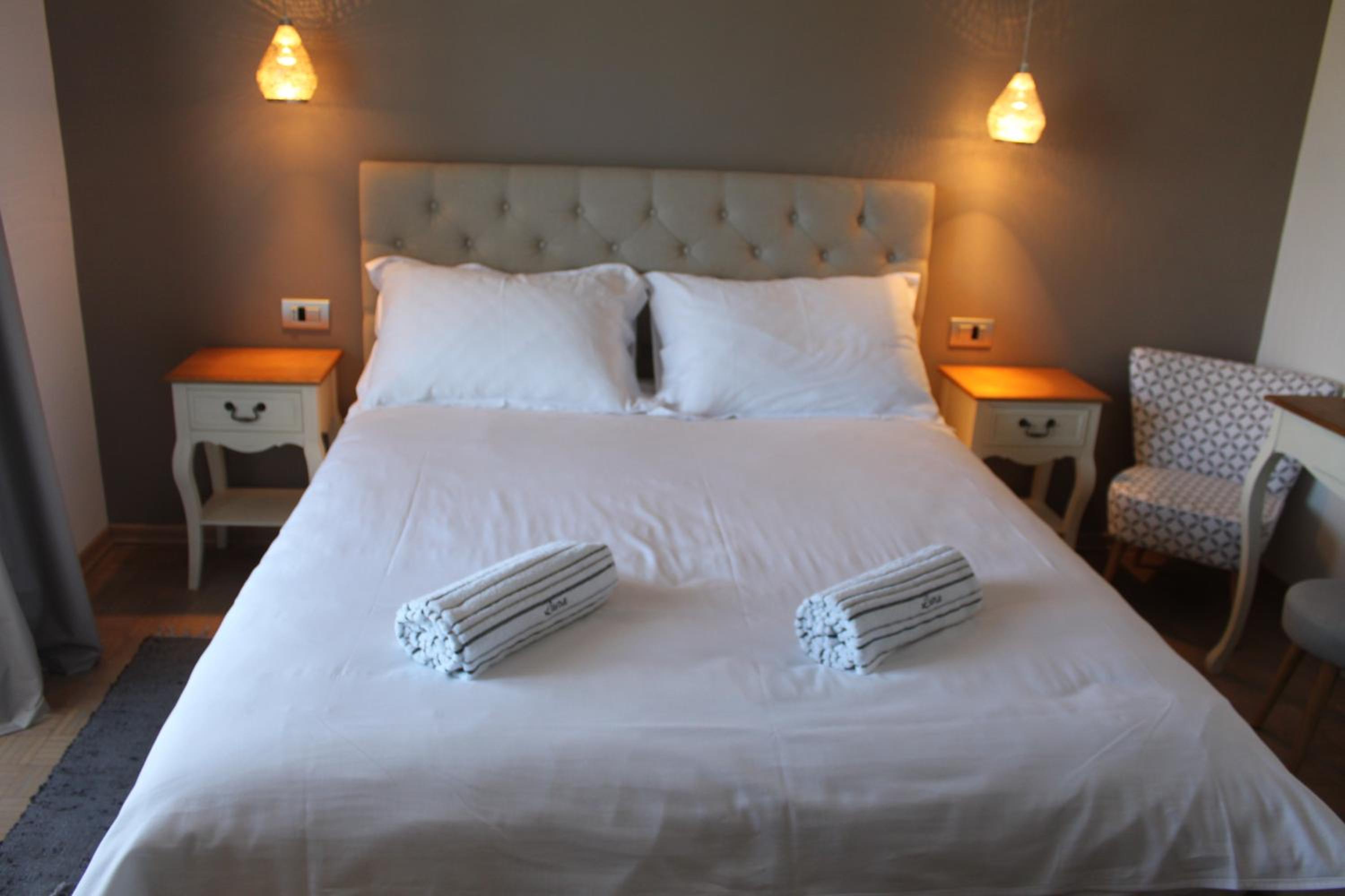Double Room with Balcony - Photo 36