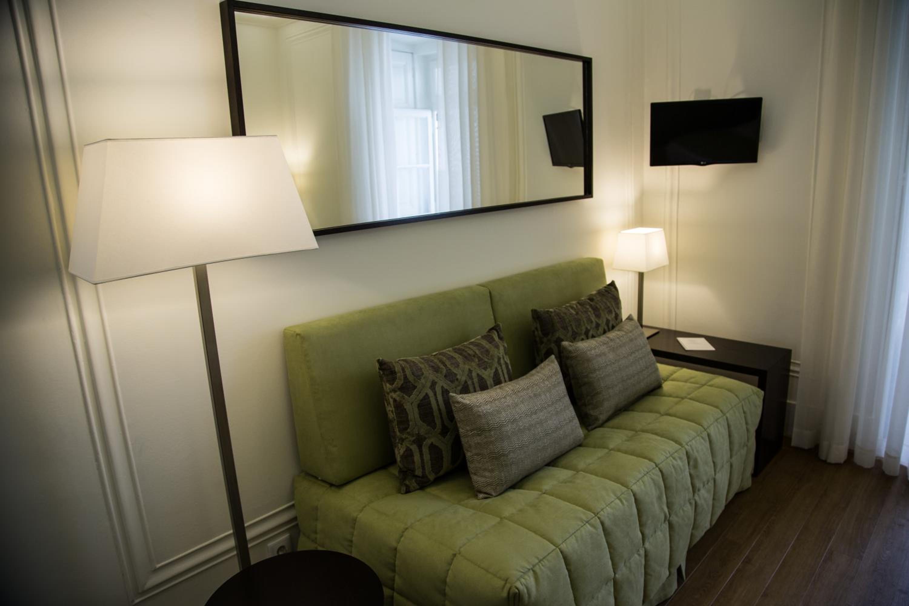 Triple Room with Balcony photo 3