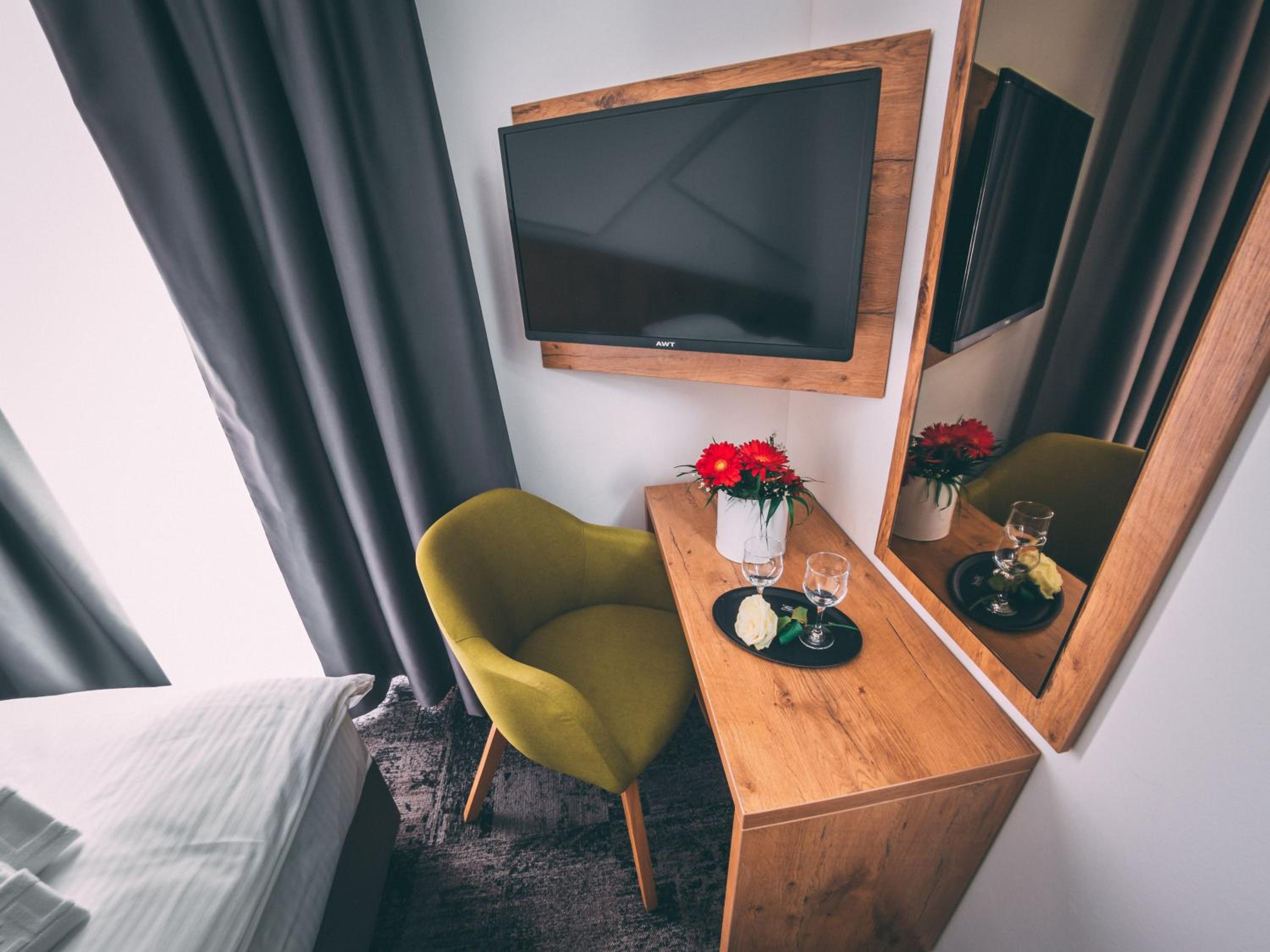 Deluxe Double or Twin Room photo 2
