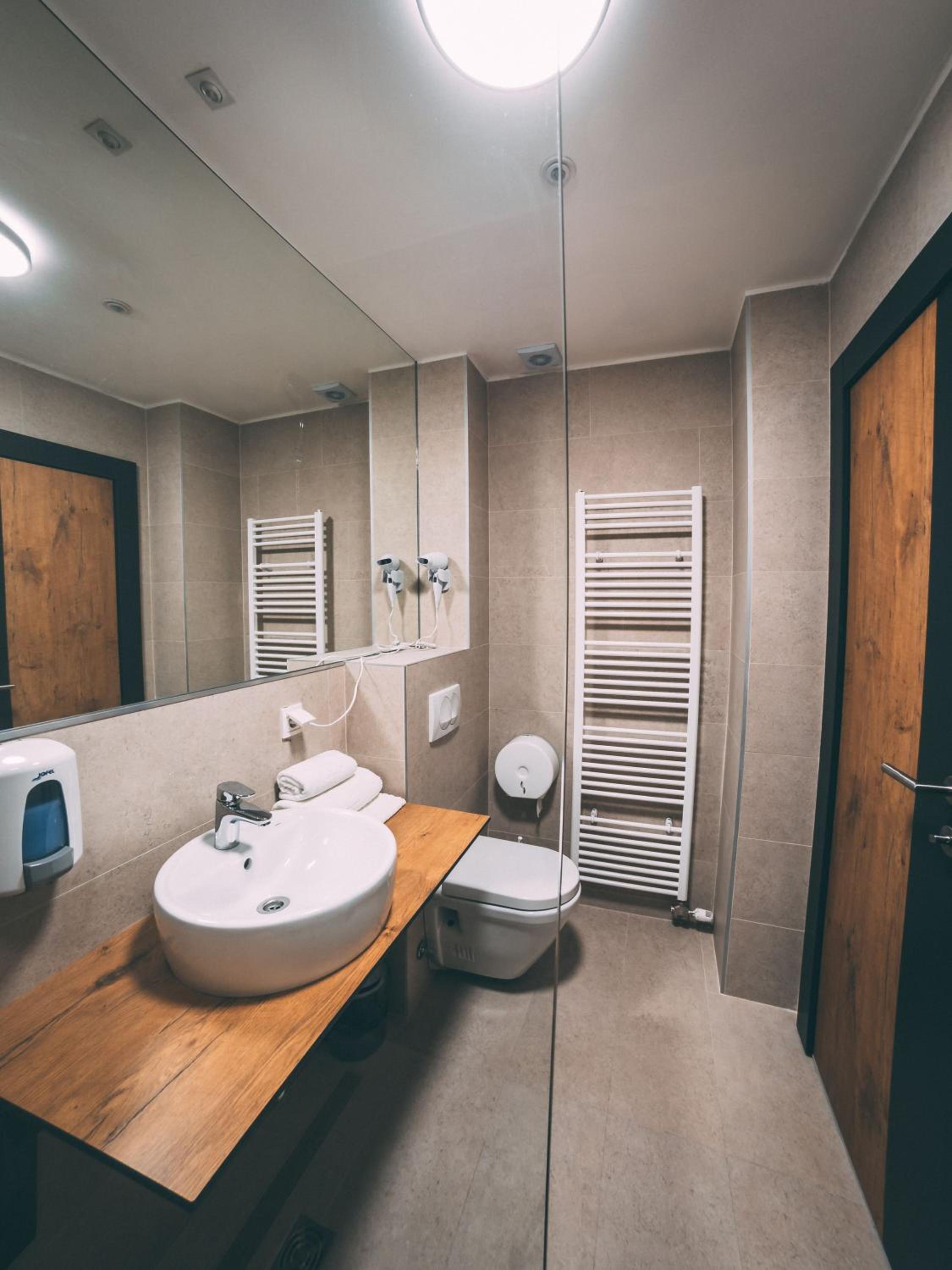 Deluxe Triple Room photo 2