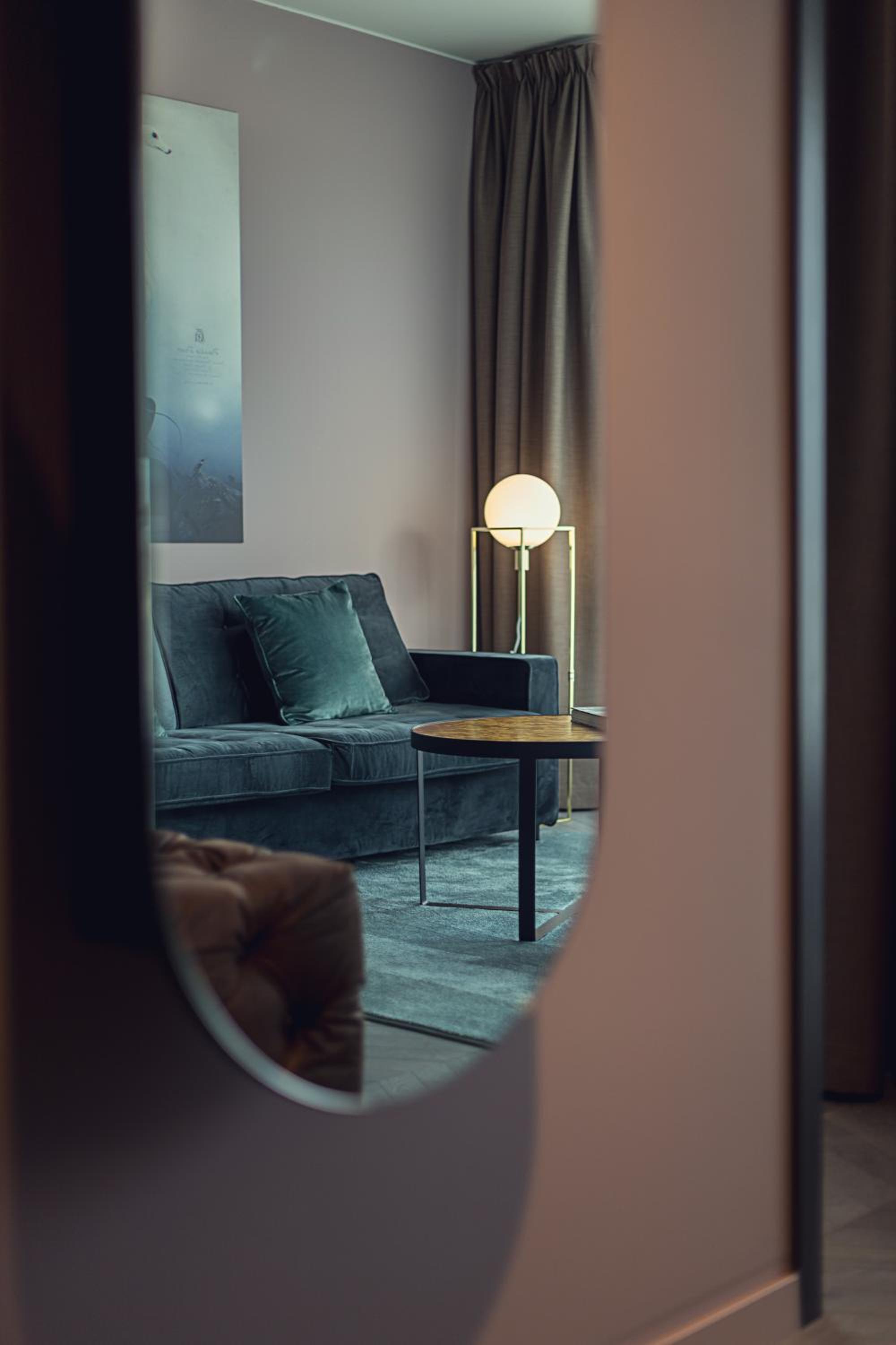 Suite with King Bed and Terrace - Non-Smoking - Photo 14