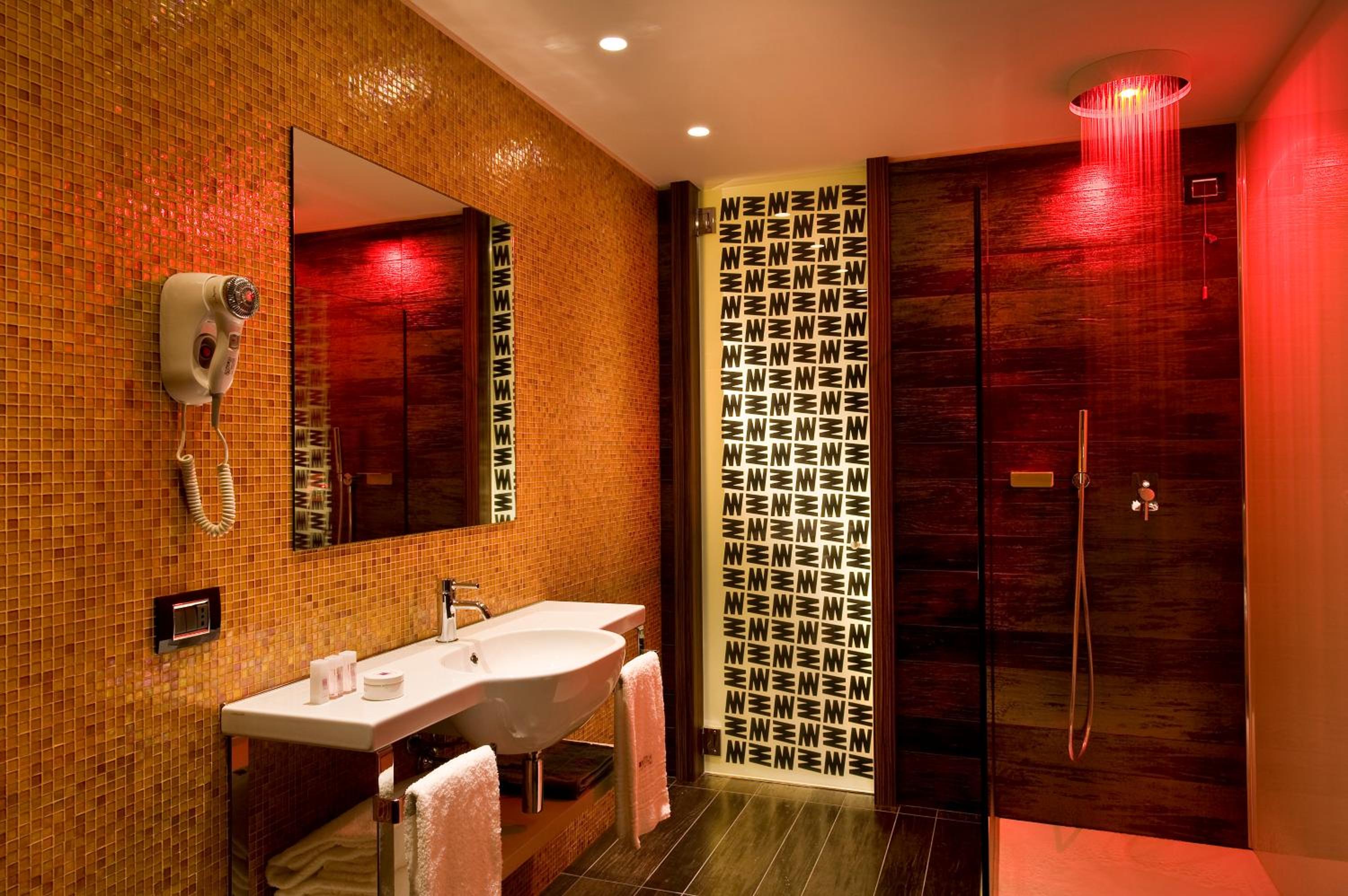 Suite Experience photo 3
