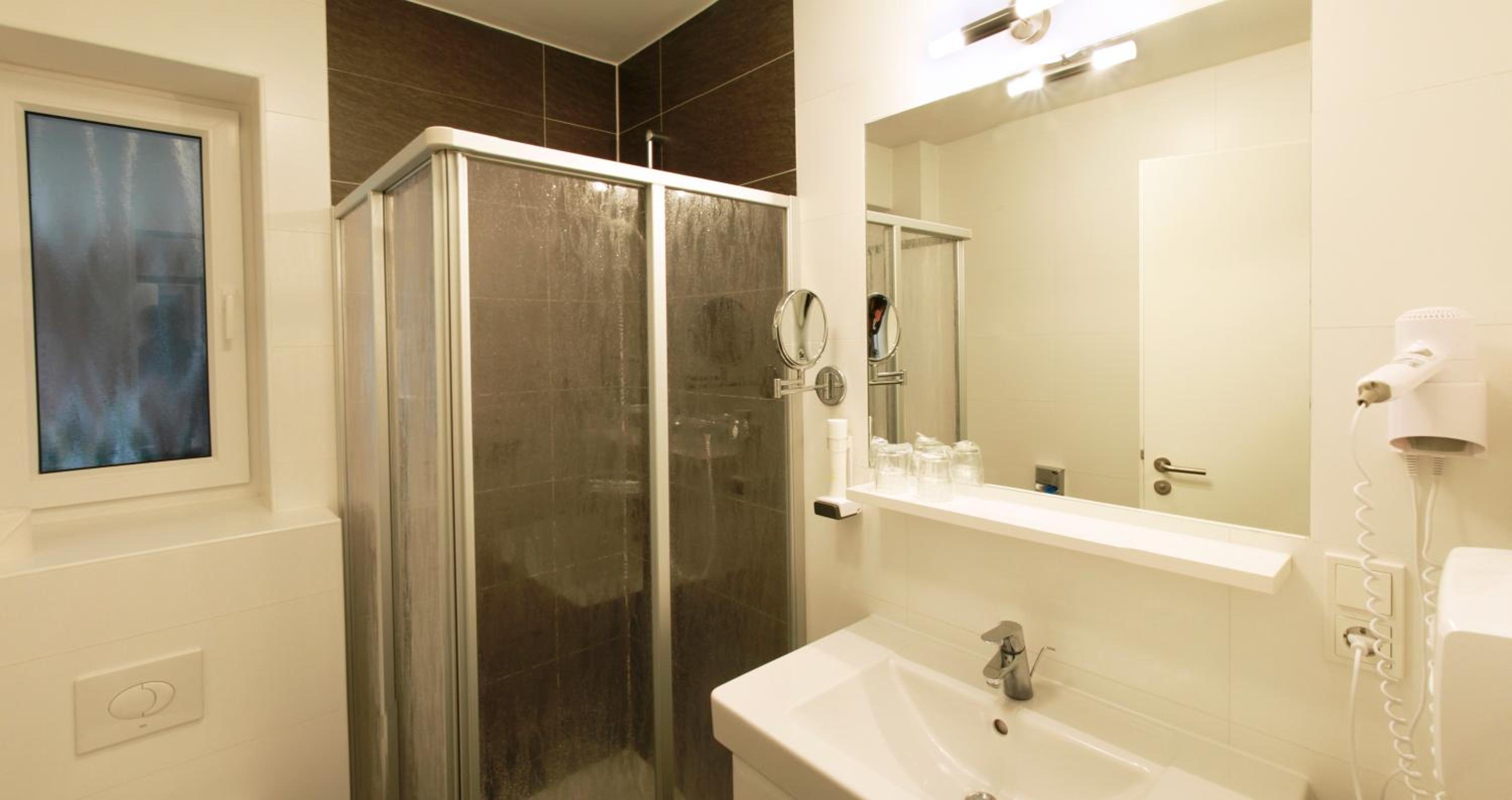 Double Room - Photo 2