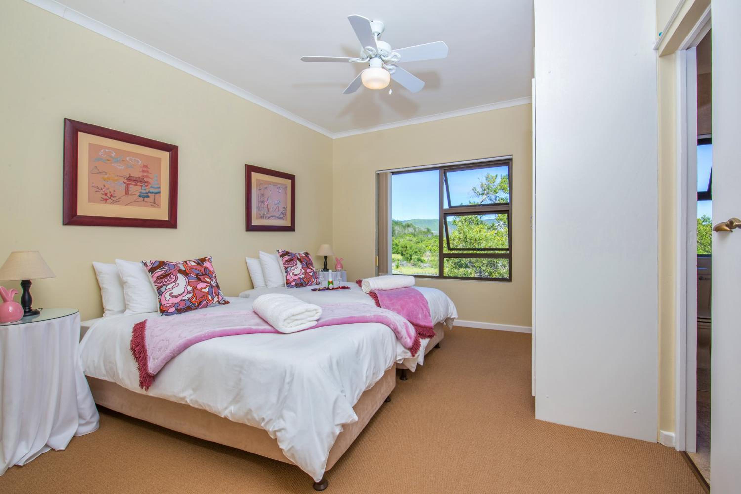 Deluxe Double Room - Photo 5