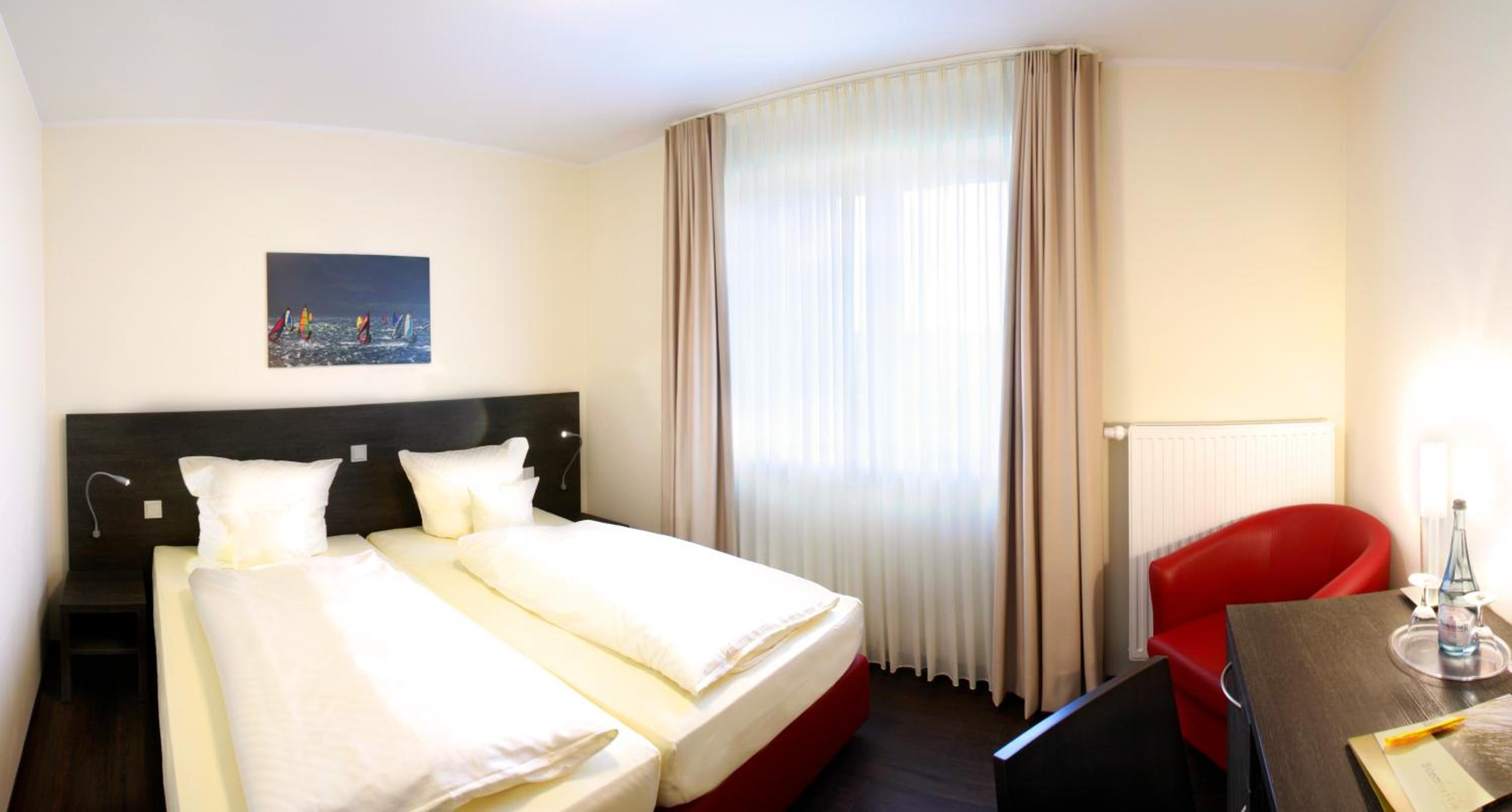 Suite - Photo 2