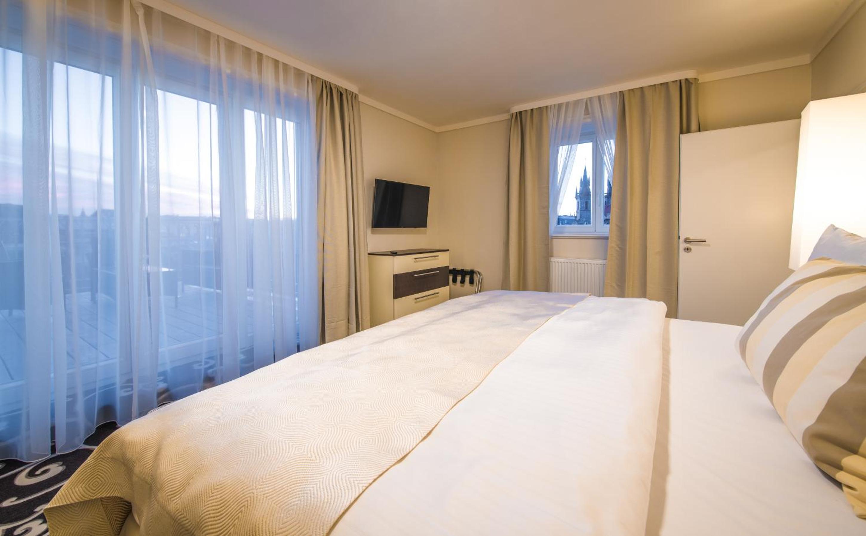 Suite Grand with Terrace photo 3