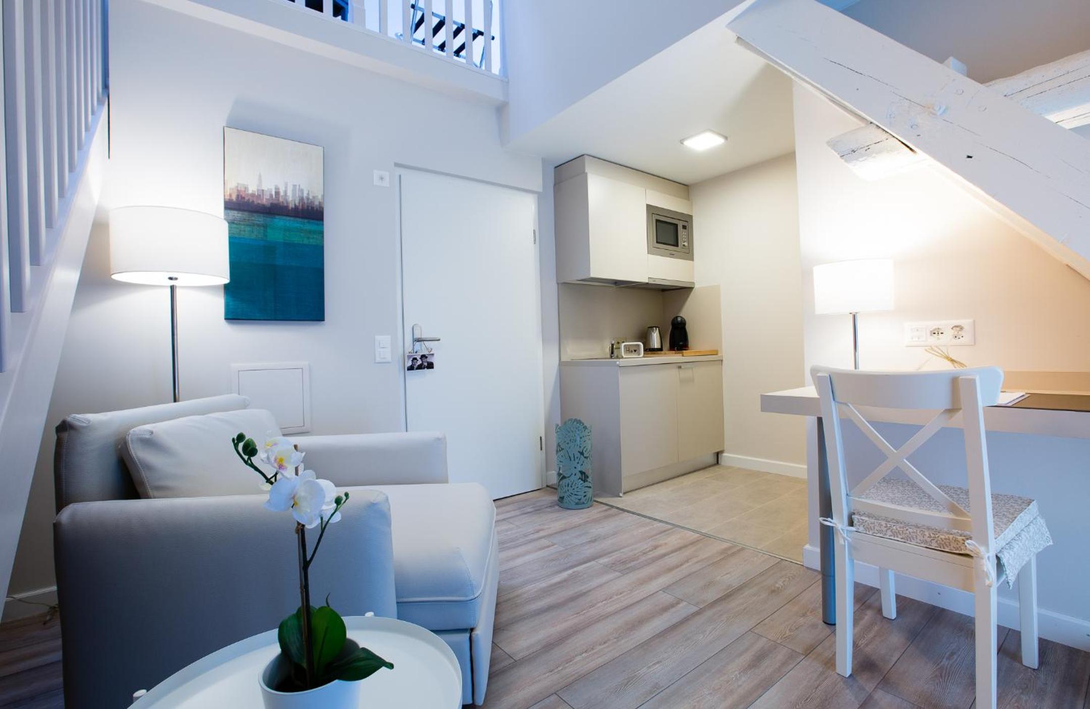 Apartment - Split Level 8