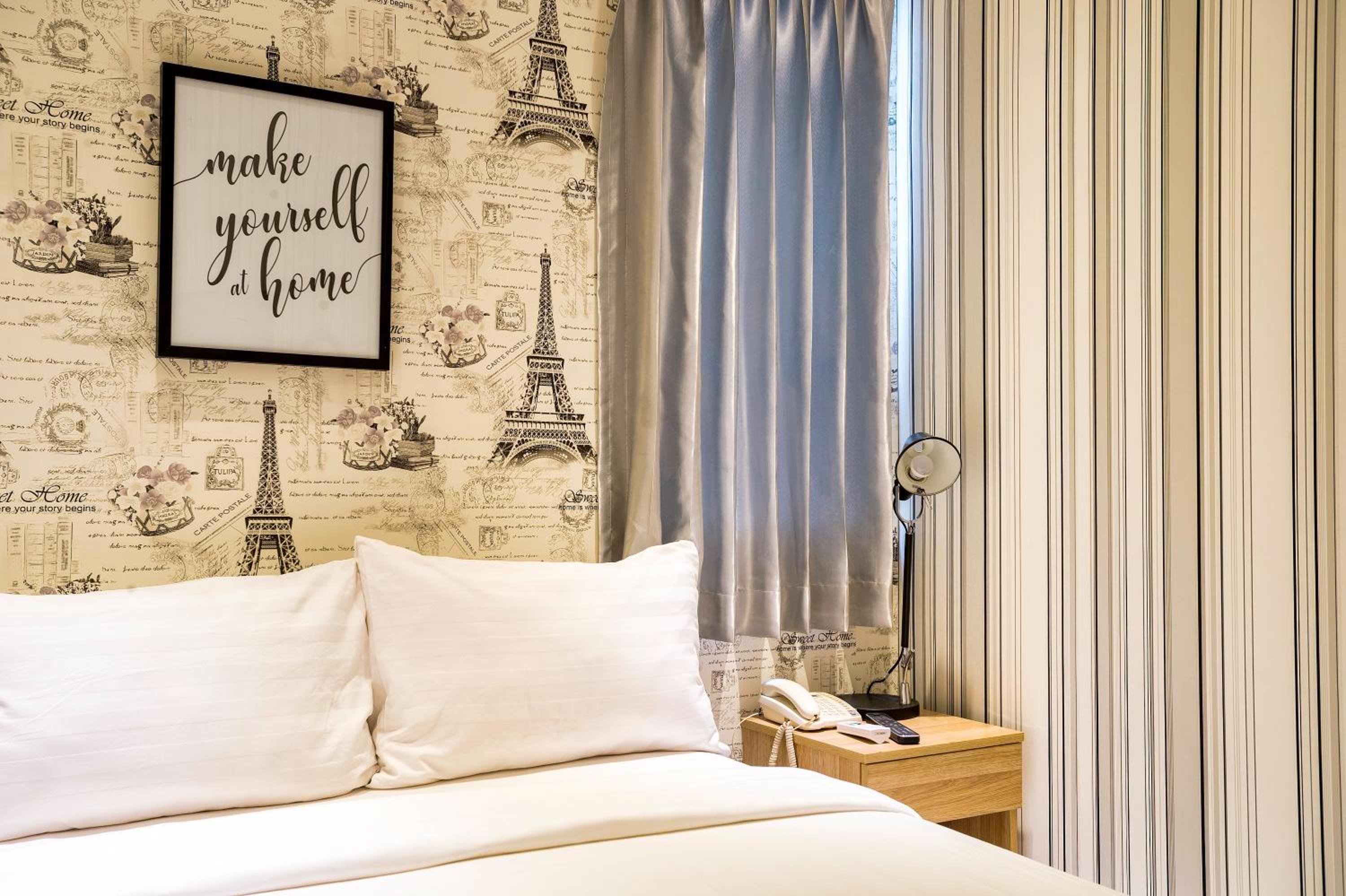 Standard Double Room - Photo 1