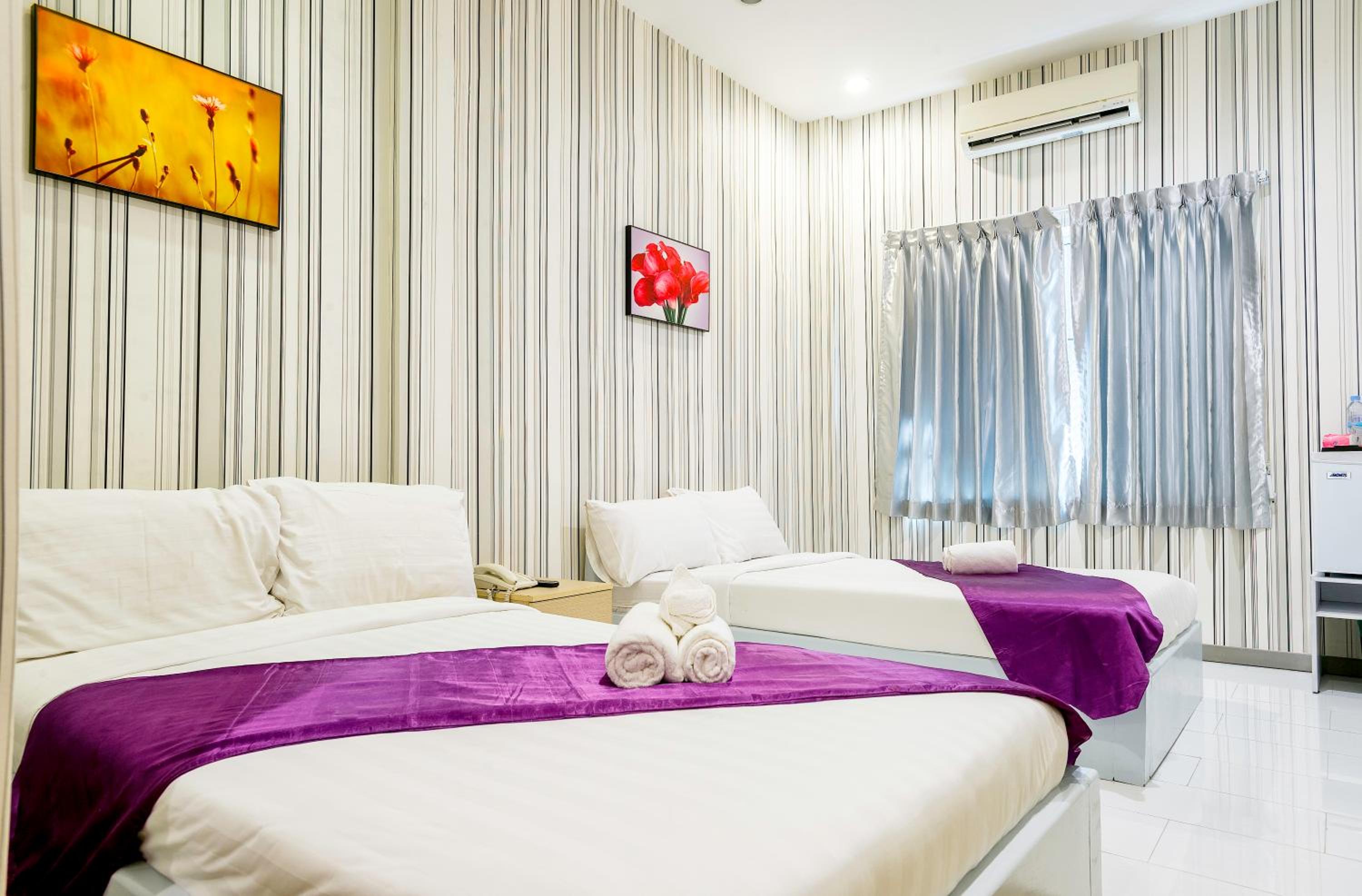 Deluxe Twin Room - Photo 1