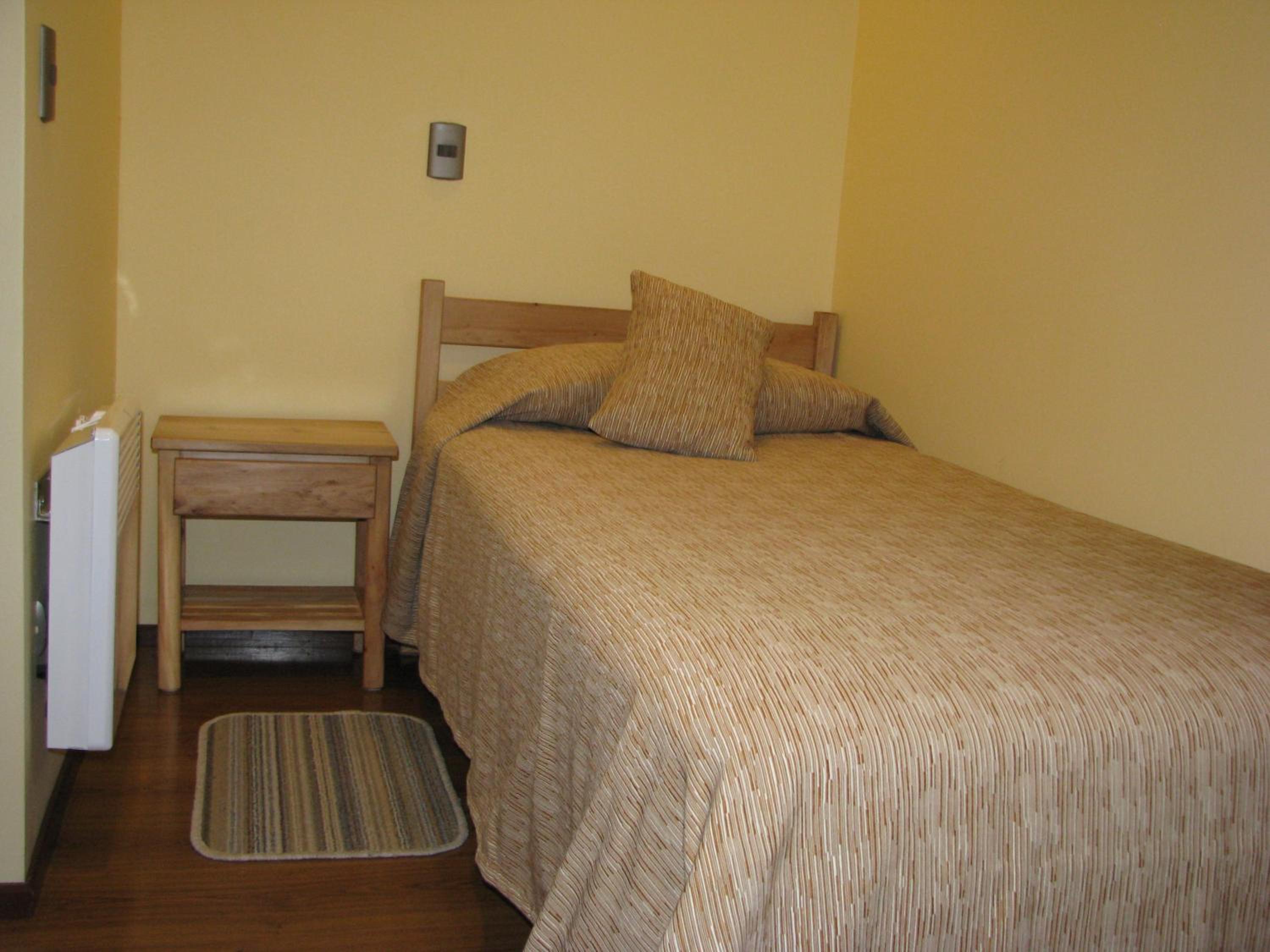 Small Single Room photo 1