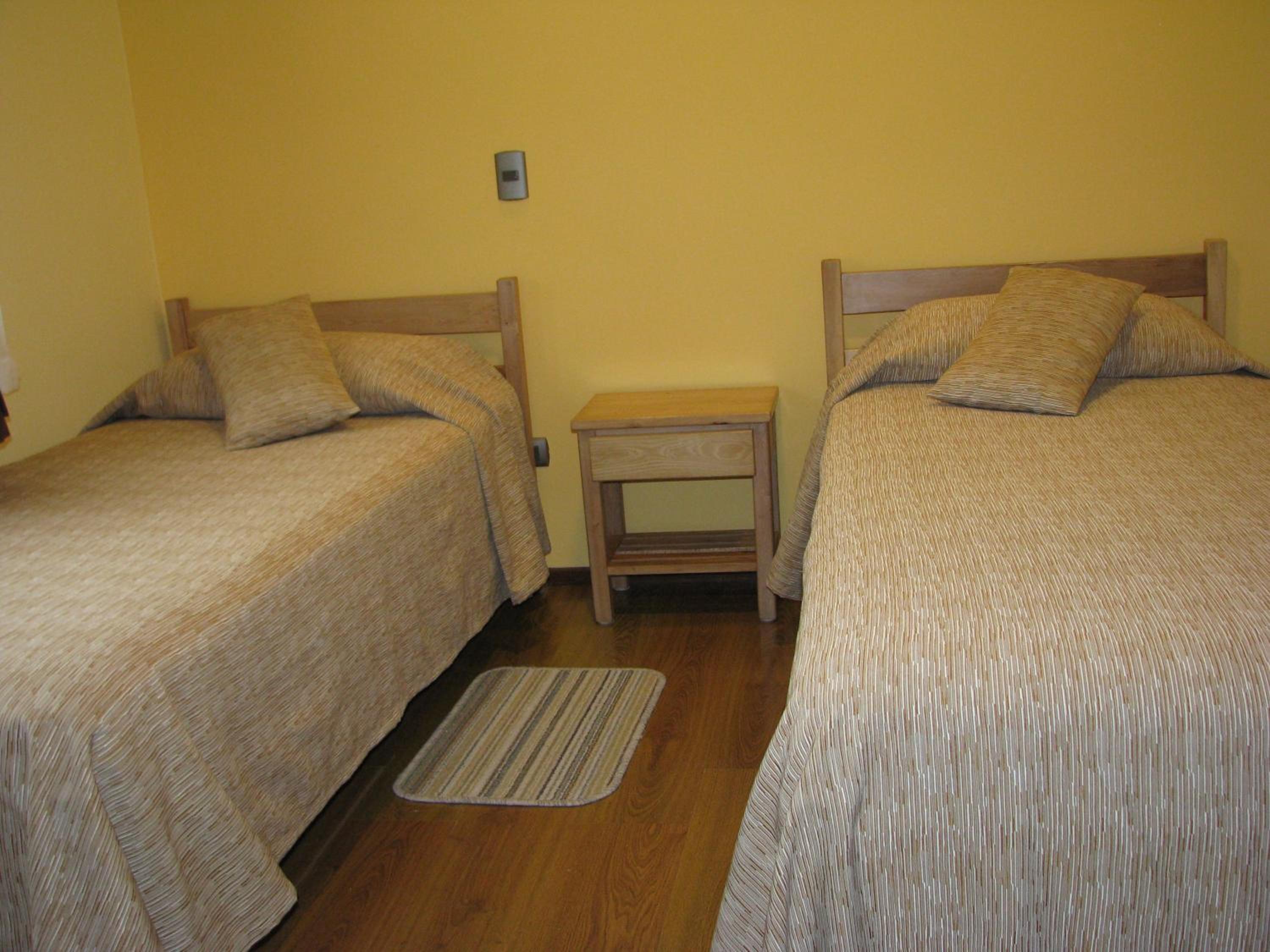 Double or Twin Room with Shared Bathroom photo 2
