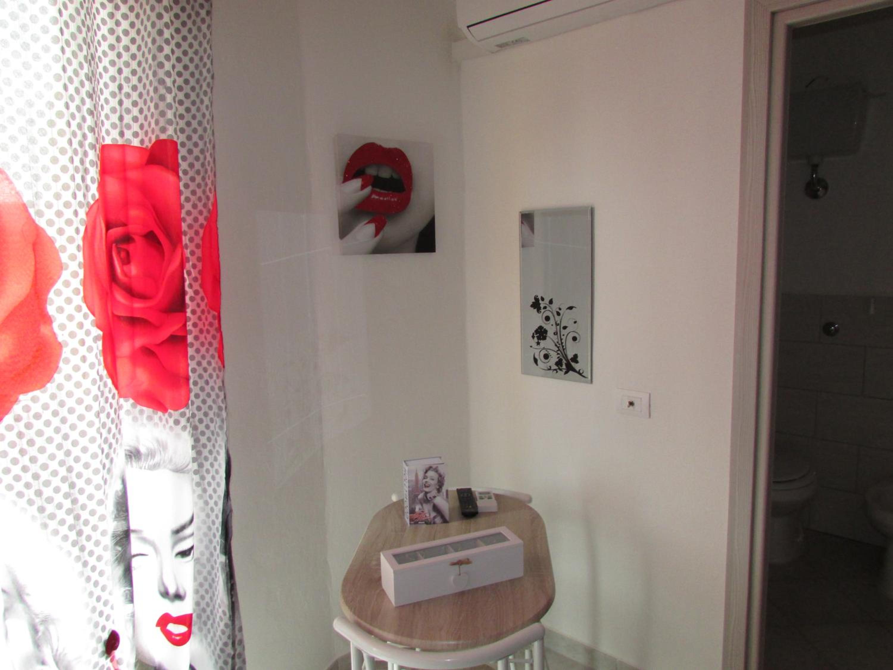 Double Room with Private Bathroom photo 3