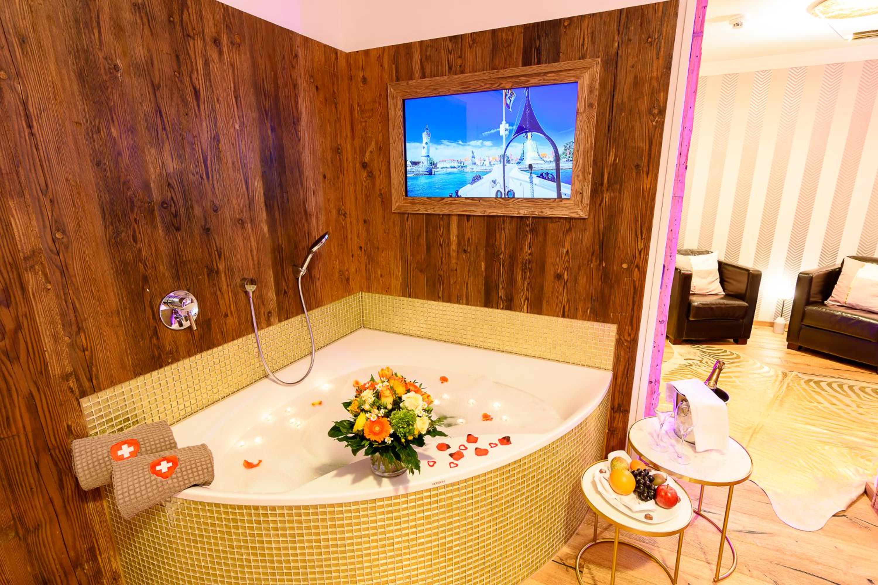 Junior Suite with Terrace - Photo 2