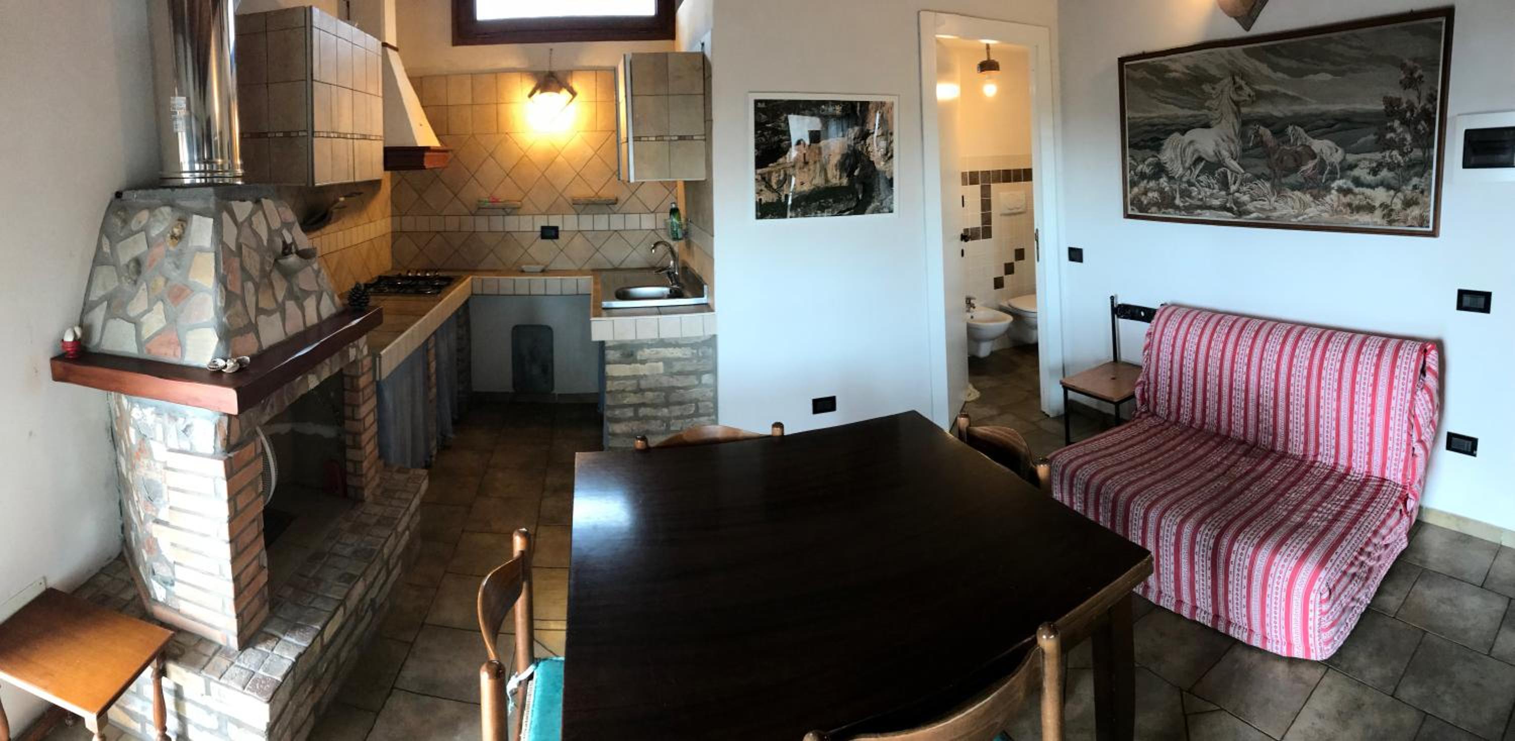King Suite with Balcony photo 3