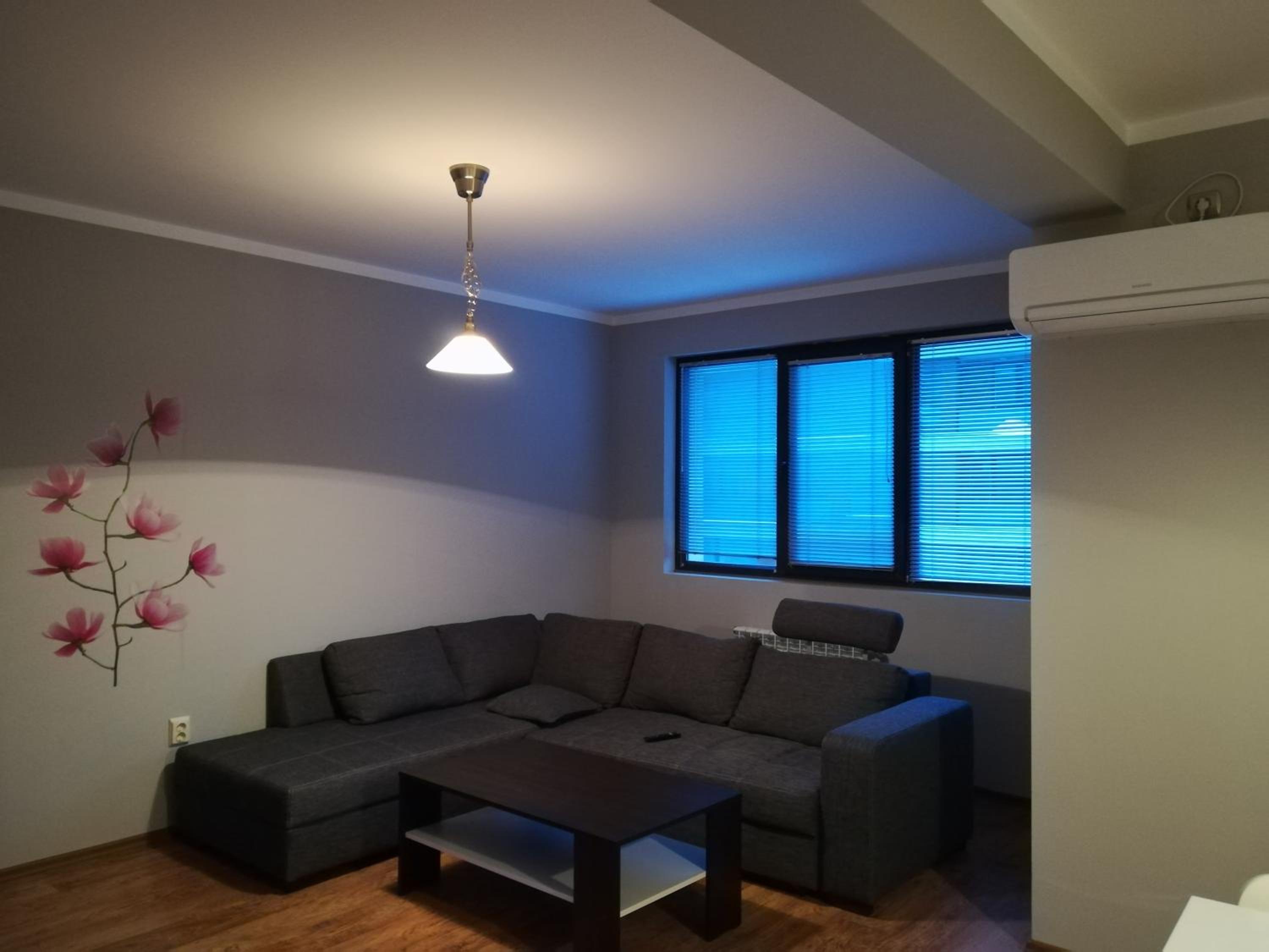 One-Bedroom Apartment - Photo 21
