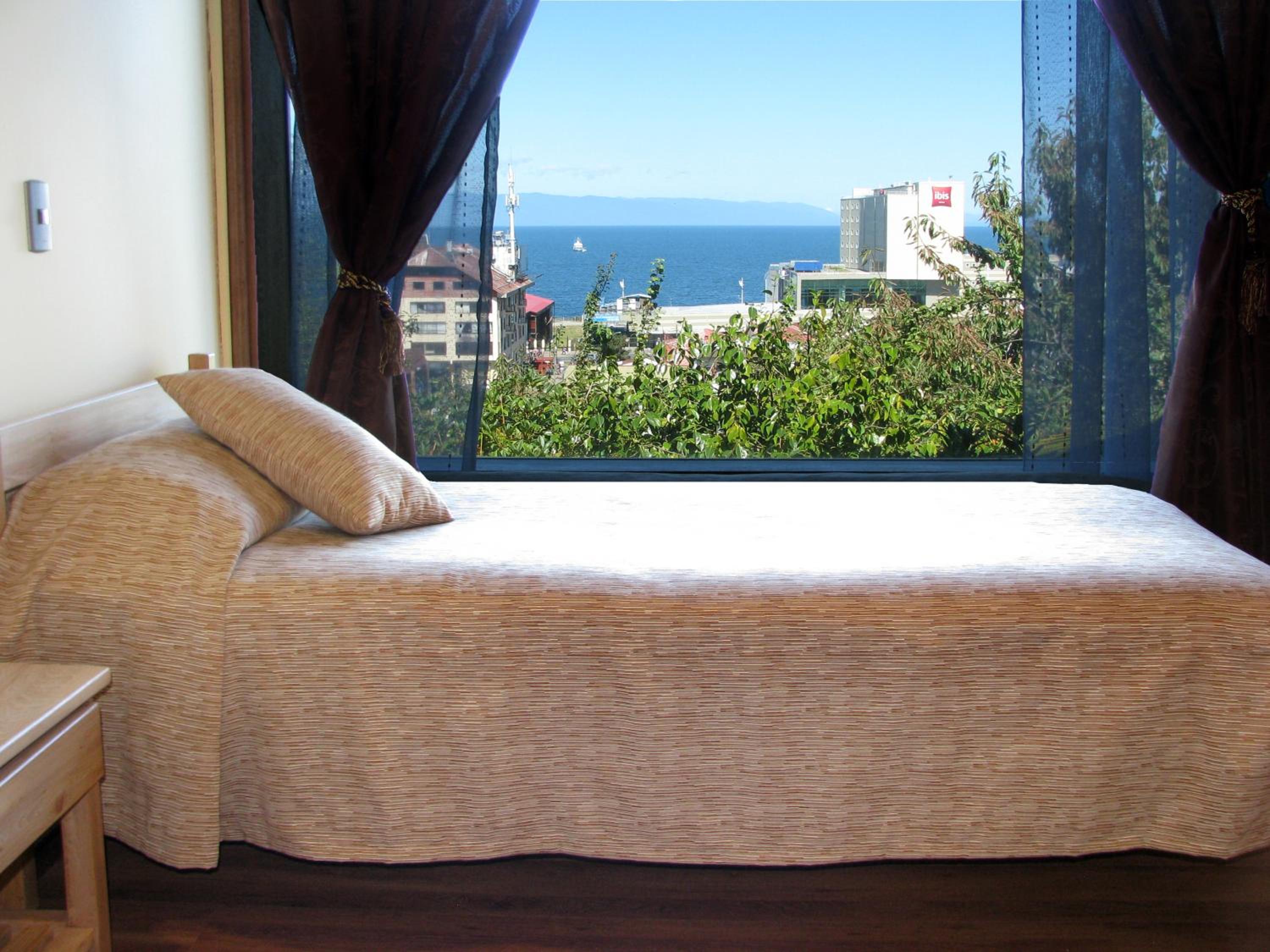 Double or Twin Room with Sea View photo 1