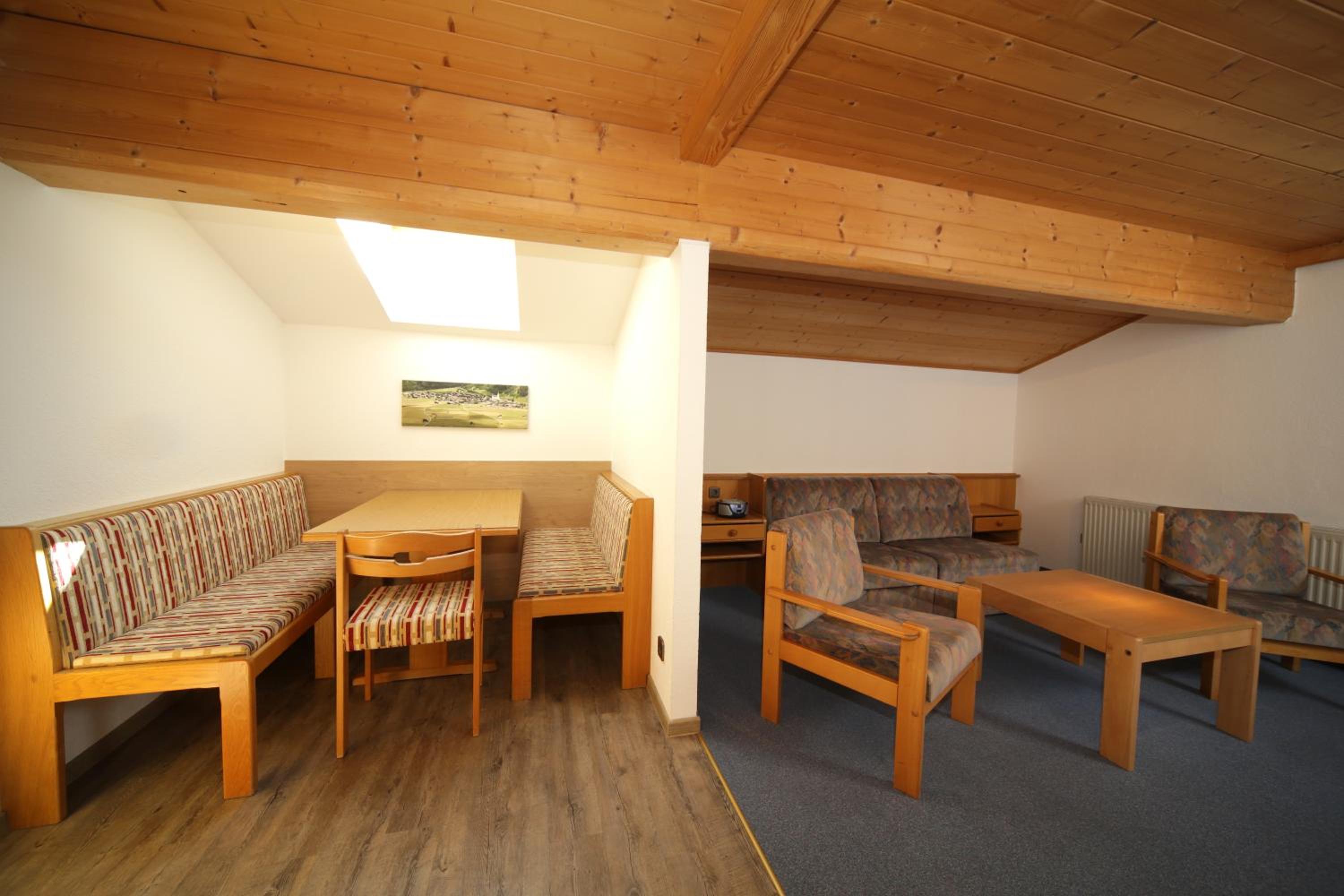 One-Bedroom Apartment with Balcony photo 1