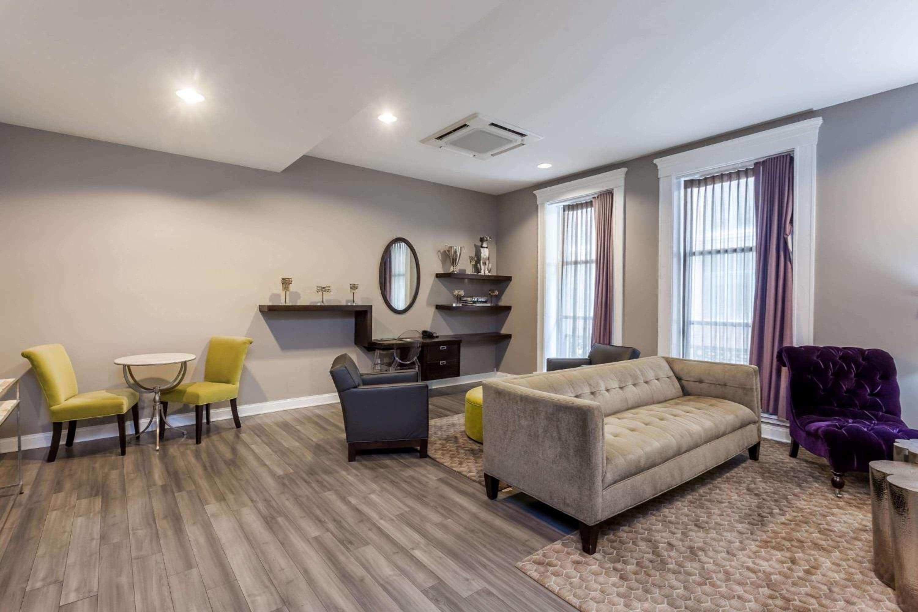 Superior Suite with King Bed - Non Smoking