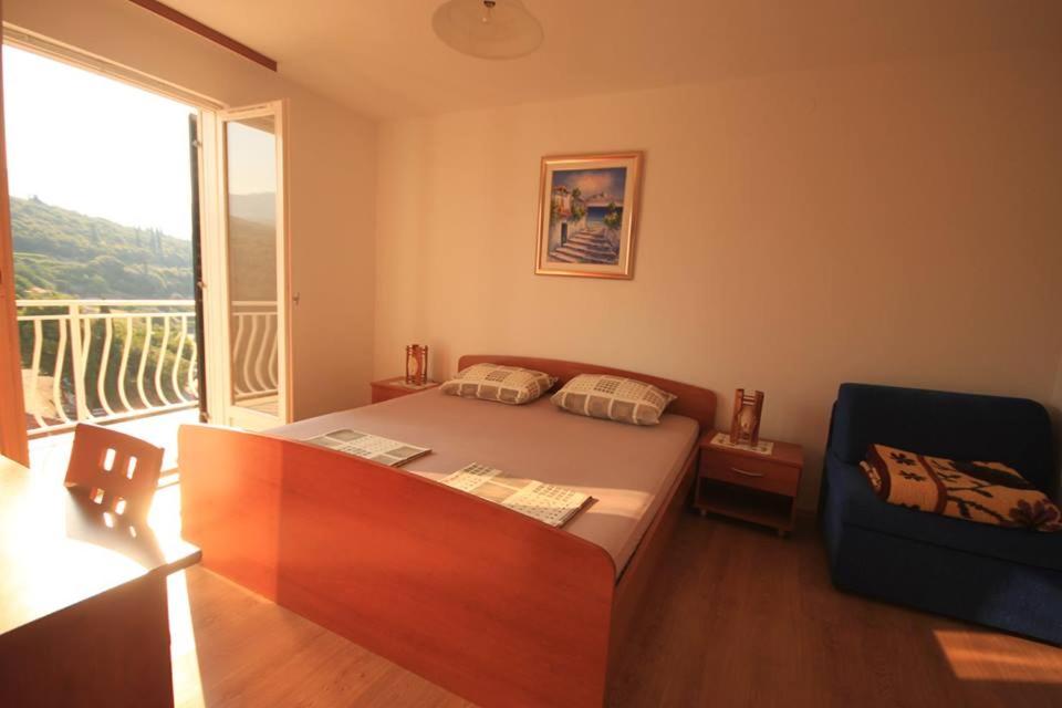 Apartment with Sea View photo 2