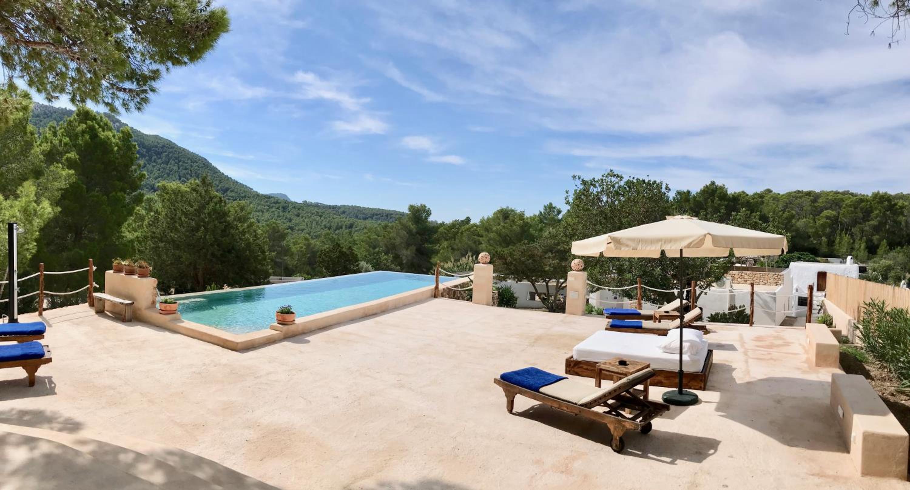 Superior Villa photo 2