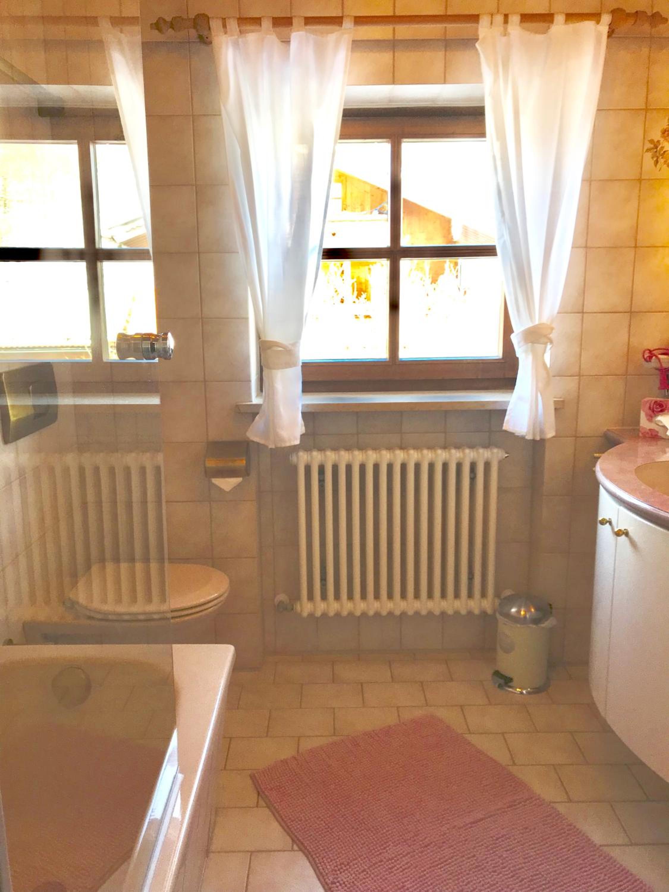 Apartment with Lake View photo 2