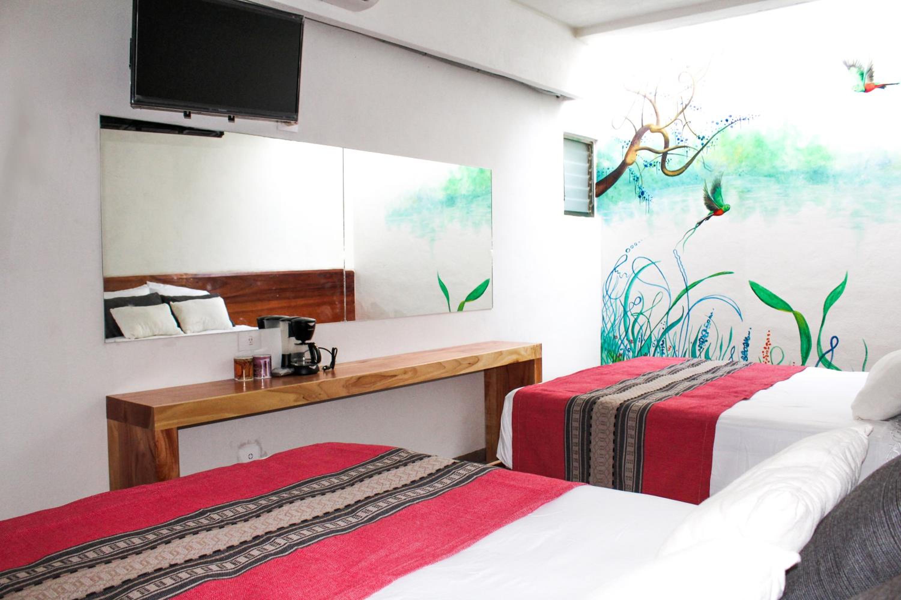 Twin Room - Photo 4
