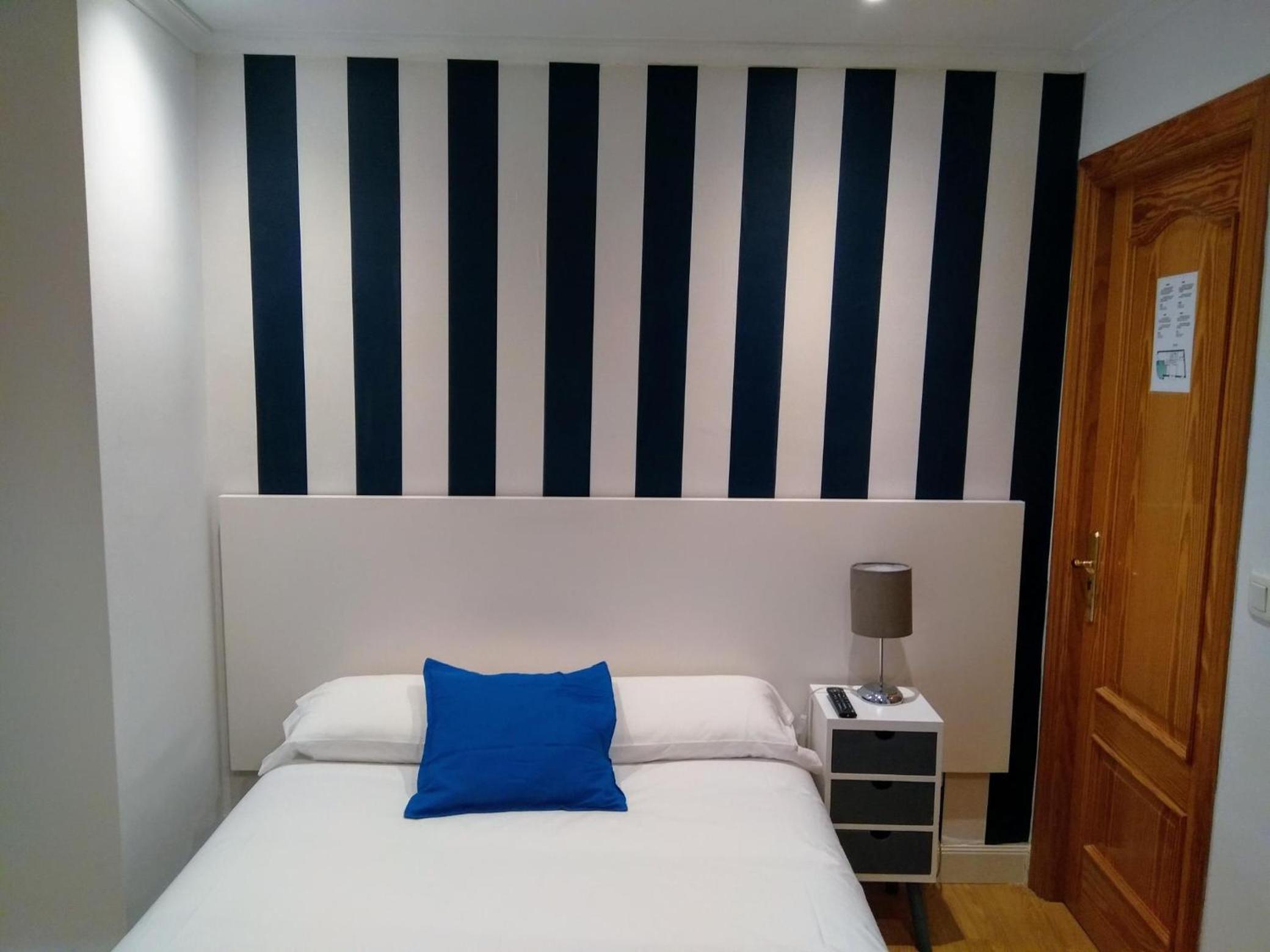 Double or Twin Room photo 3