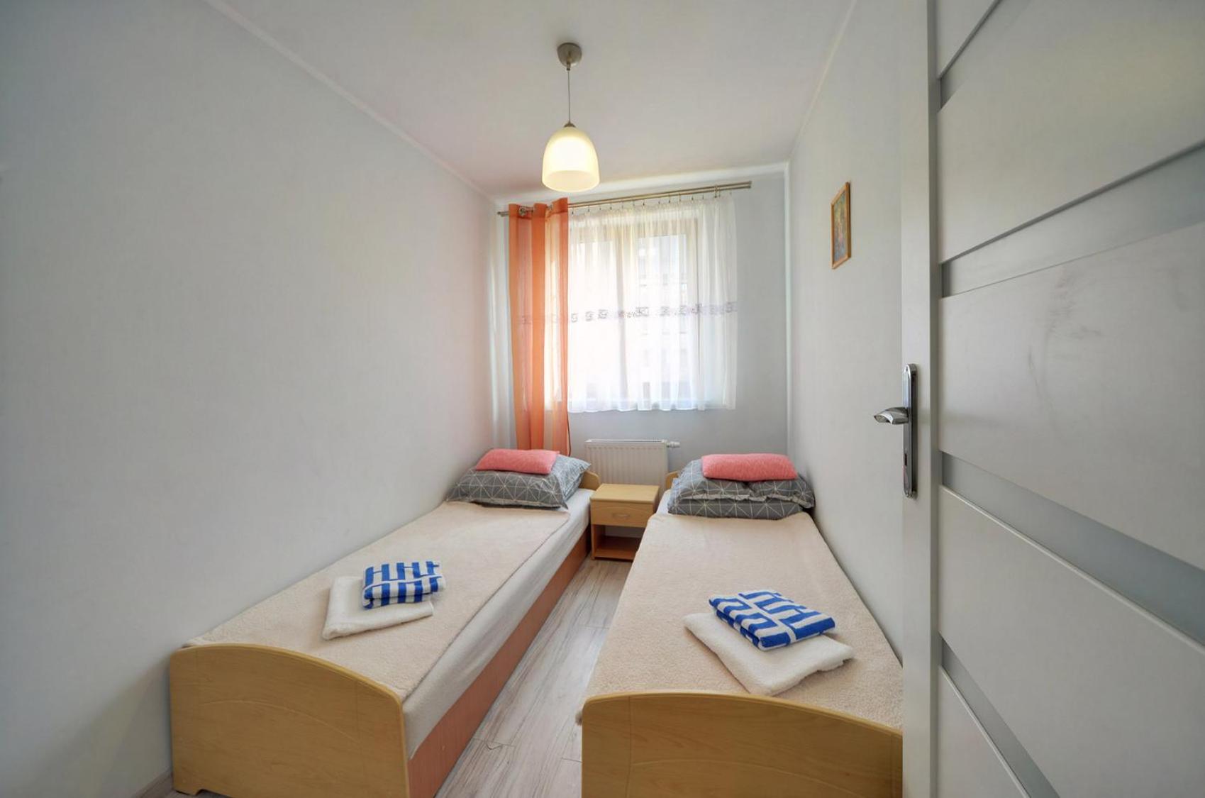 Apartment with Balcony - Photo 5