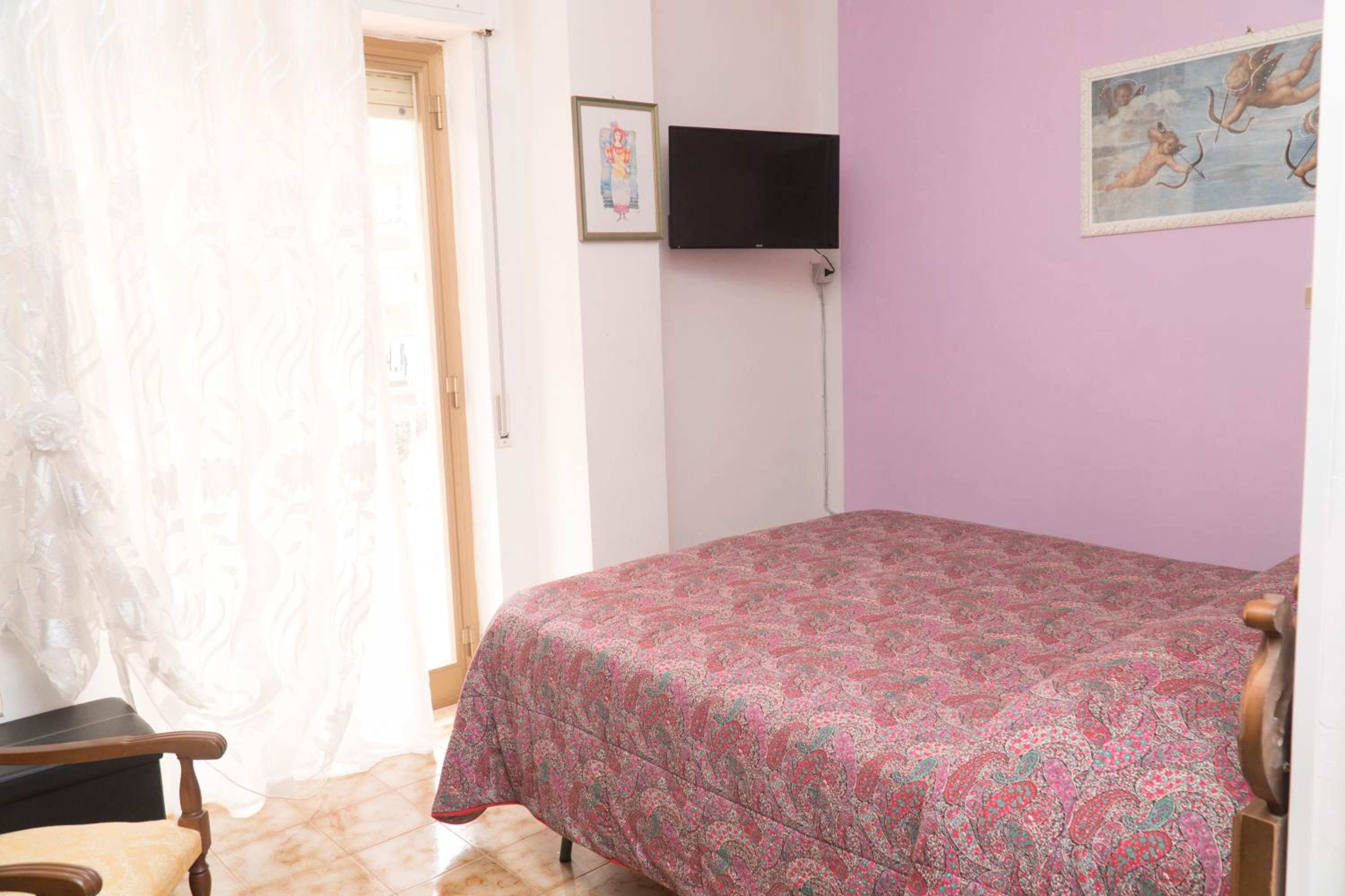 Double Room with Private Bathroom photo 2