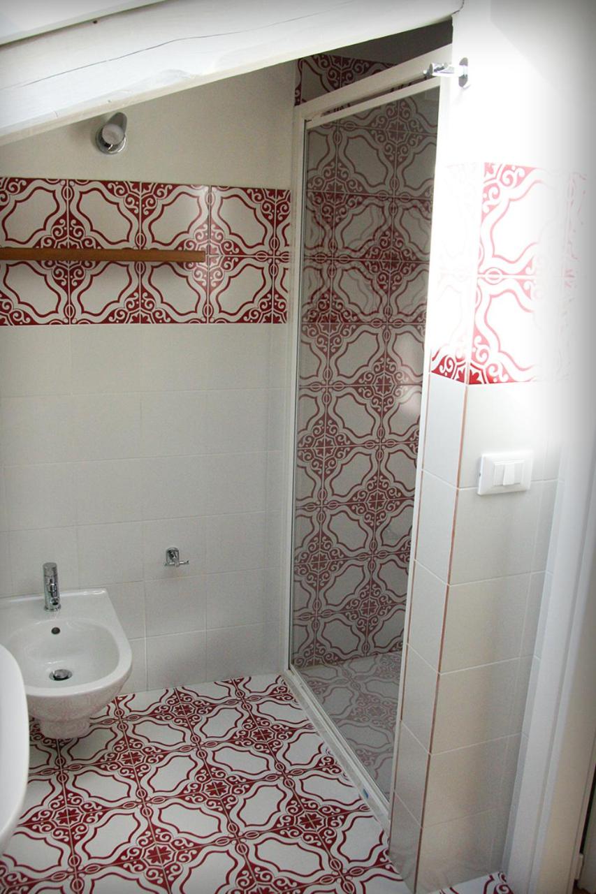 Double or Twin Room with Private Bathroom photo 2