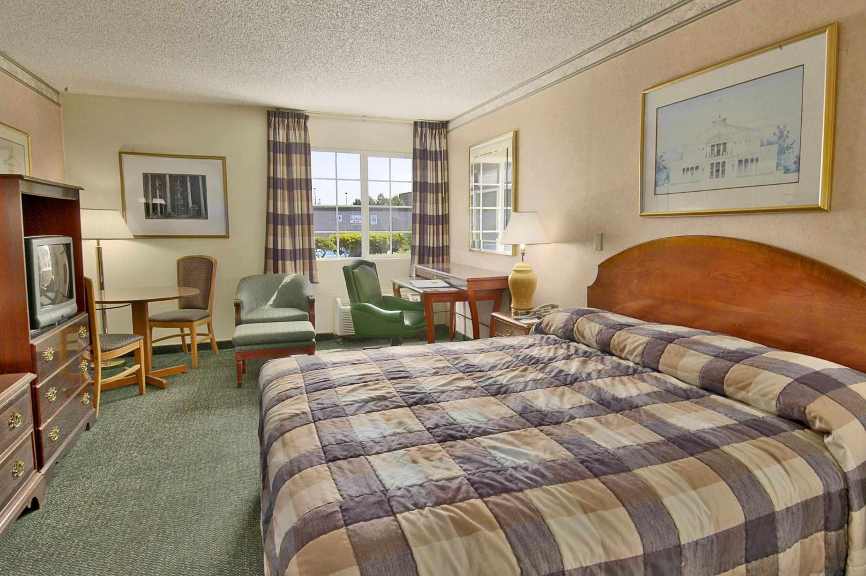 King Studio Suite, Non-Smoking - Photo 1
