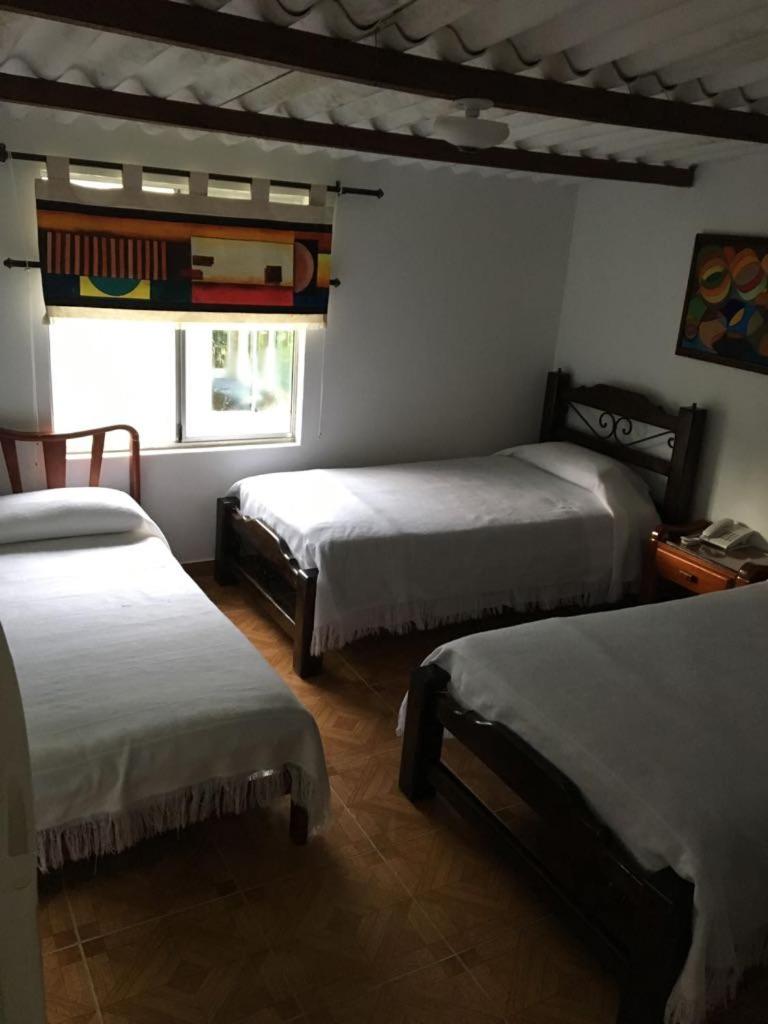 Basic Triple Room photo 3
