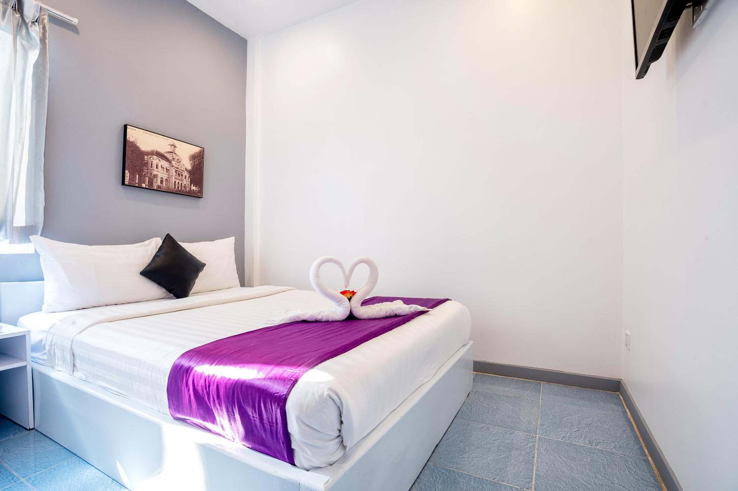 Standard Double Room - Photo 7